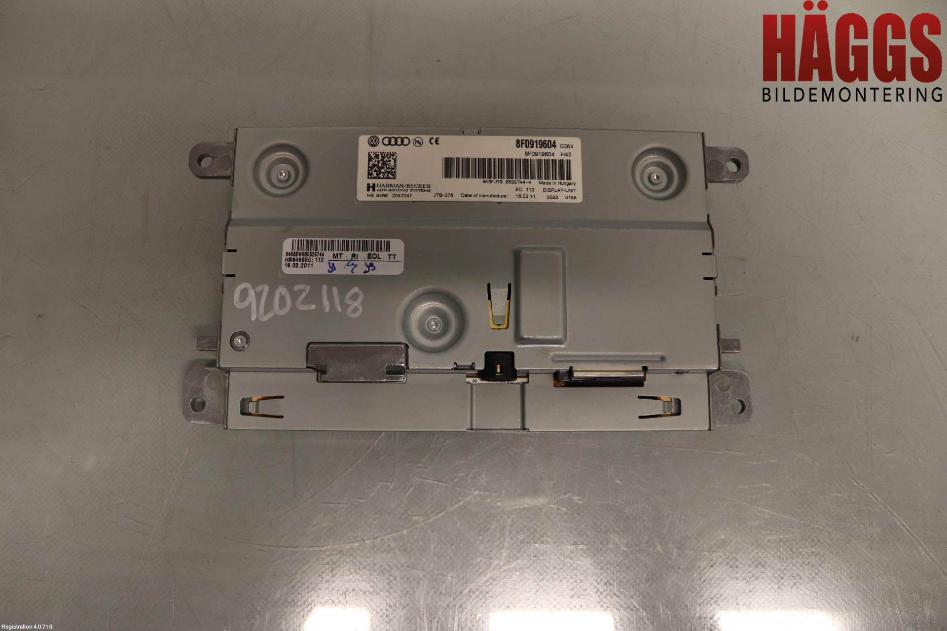 Audi A4/S4 08-11 Bildskärm