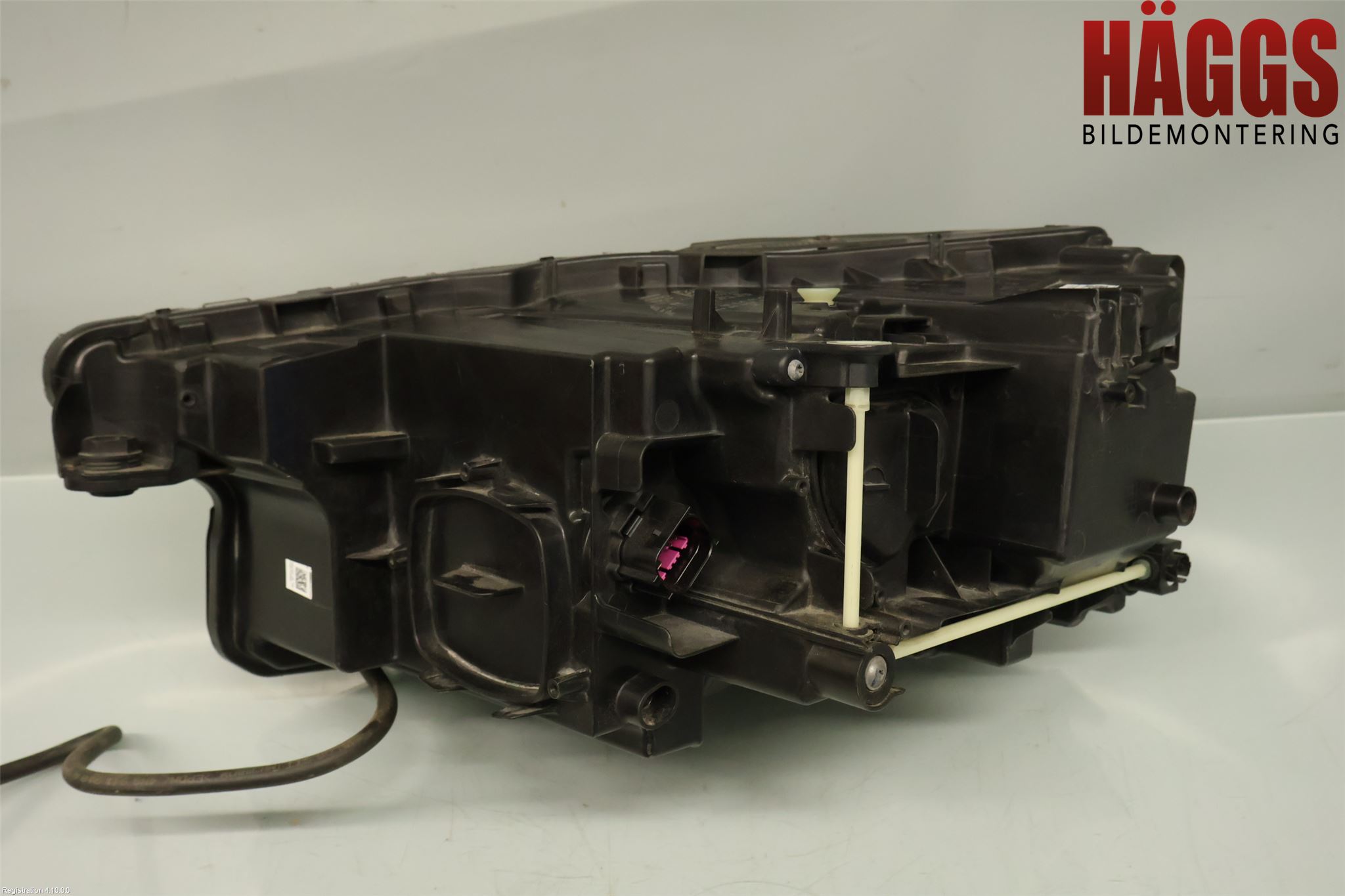 Audi Q4 E-TRON FZ 22- Strålkastare Höger