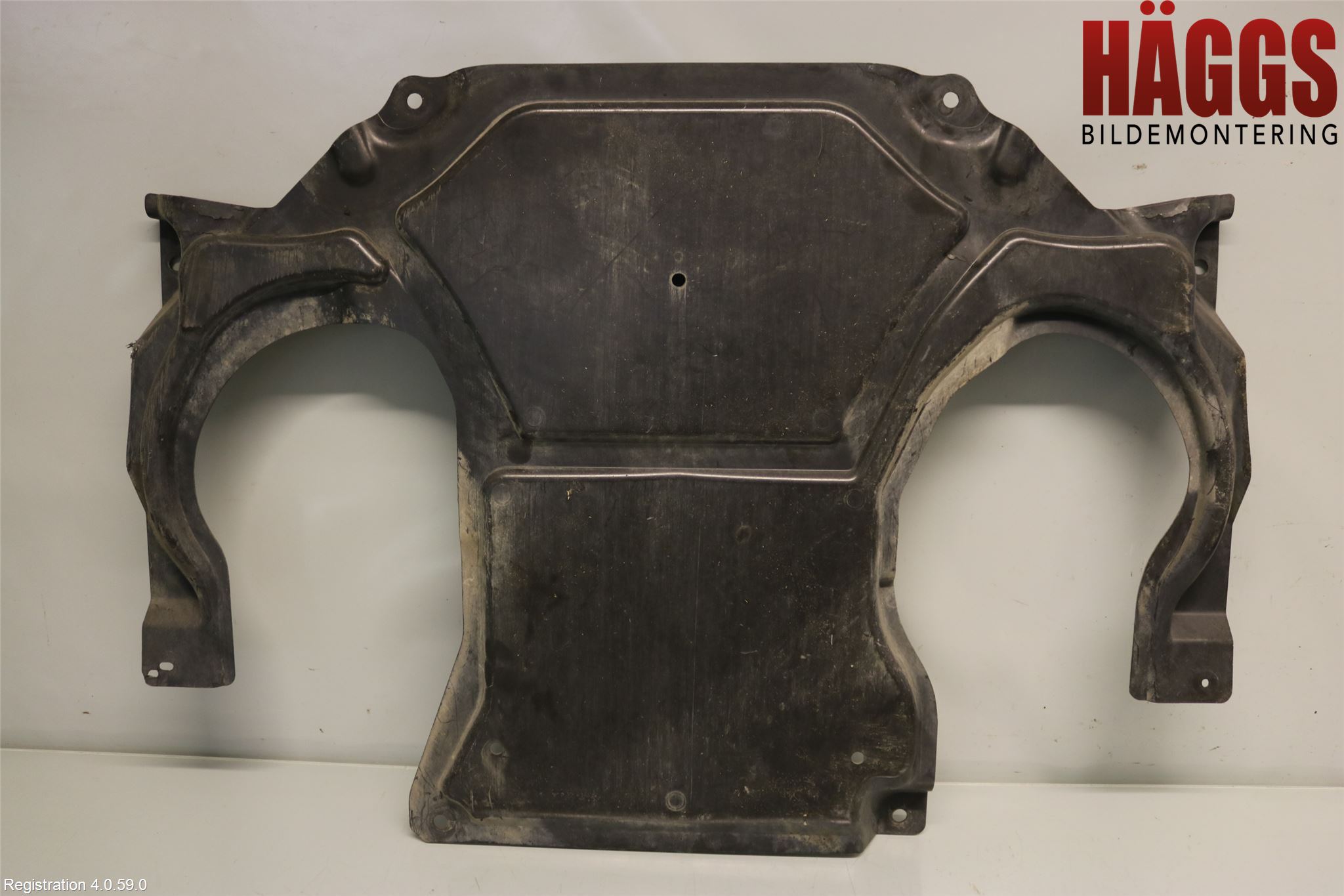 Mercedes-Benz MB C-KLASS (W204) 07-15 Hasplåt Plåt-Plast