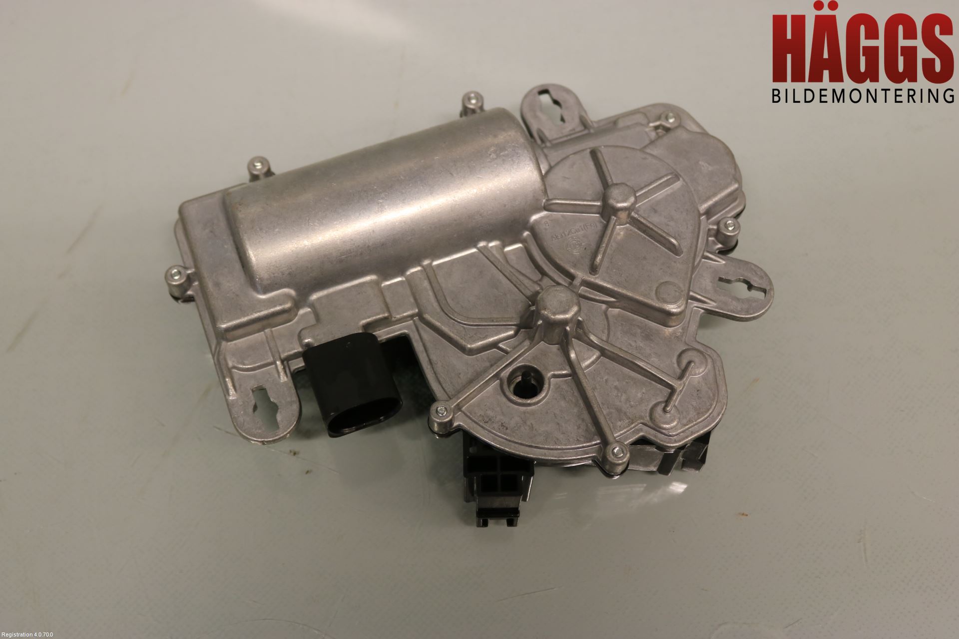 Audi A6 F2/C8 19- Bakluckeöppnare Automatisk