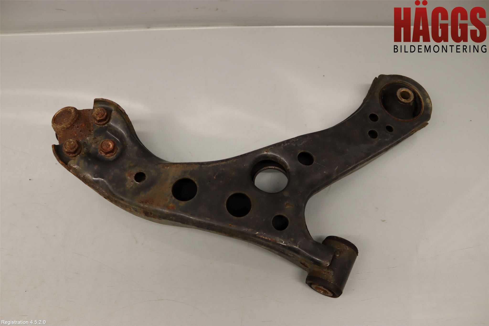 Toyota COROLLA 19- Bärarm Fram Undre Vä