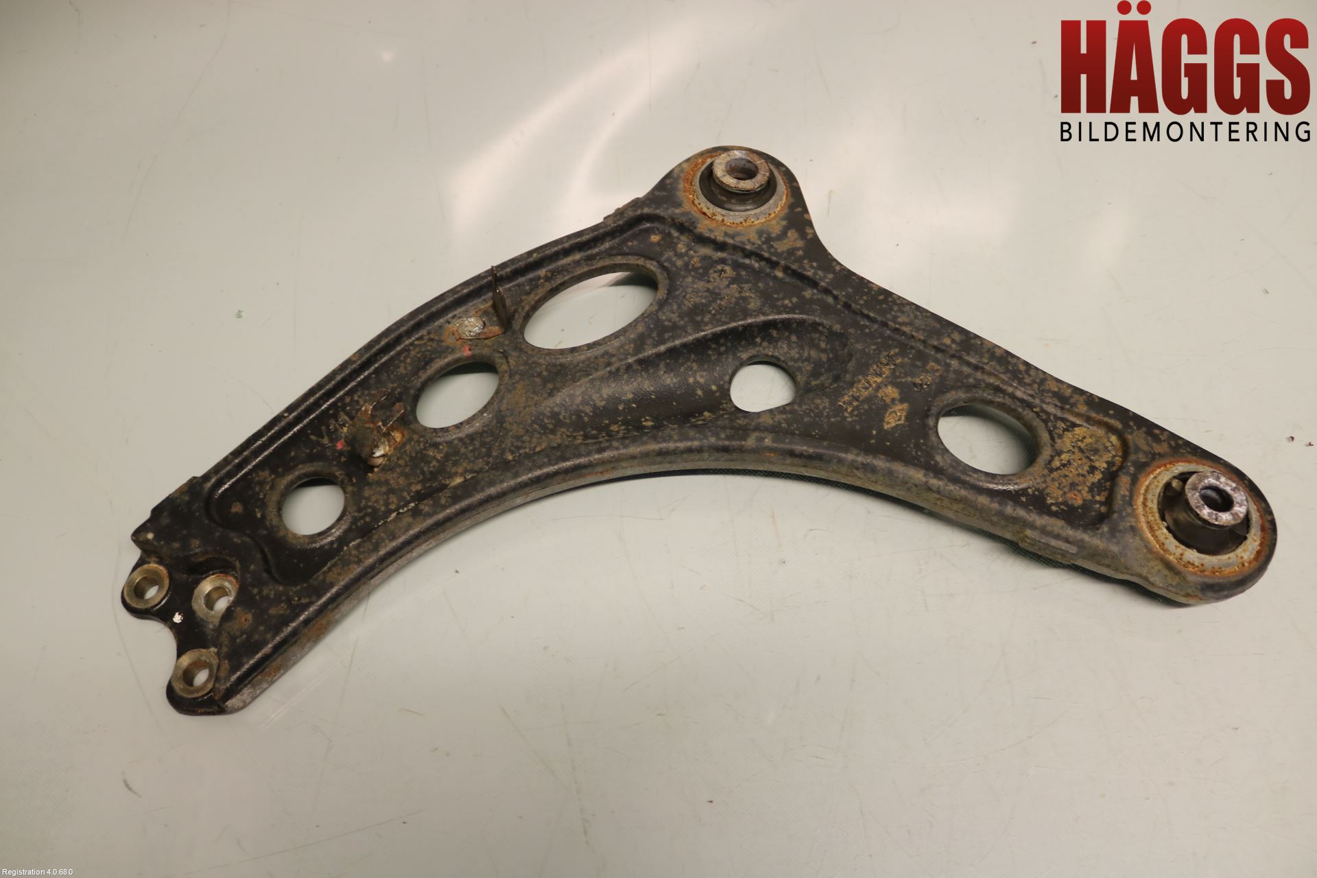 Opel VIVARO 01-14 Bärarm Fram Undre Vä