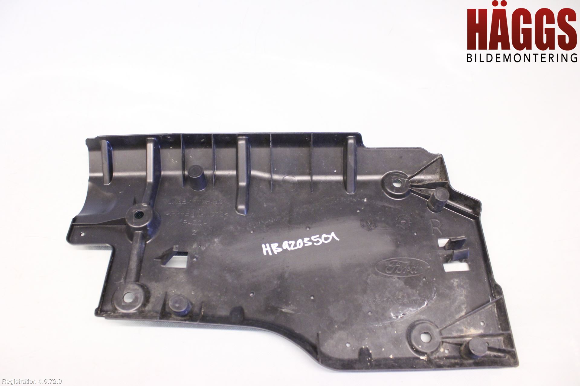 Ford FOCUS 19- Hasplåt Plåt-Plast