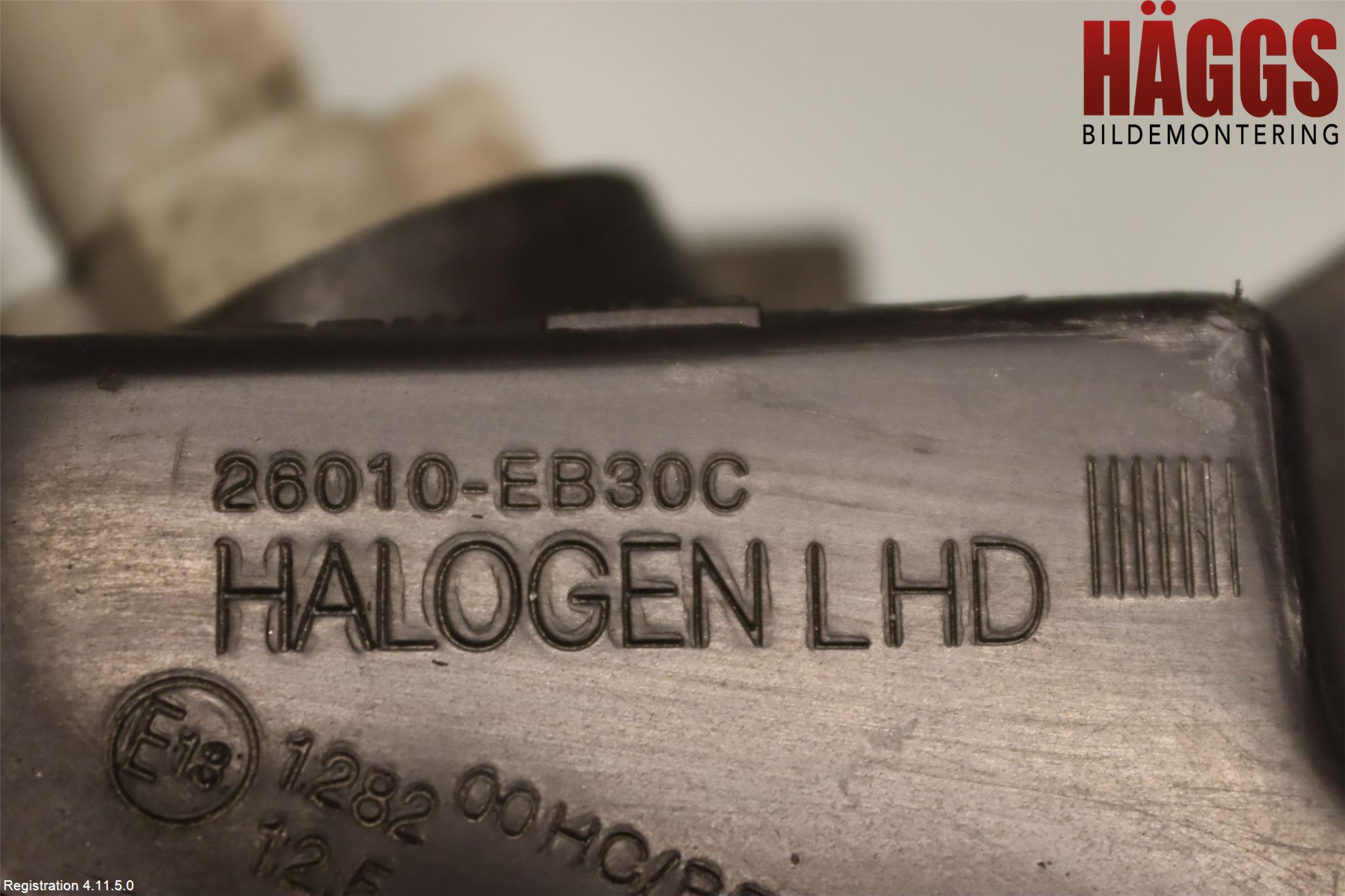 Nissan NAVARA 05-16 Strålkastare Höger