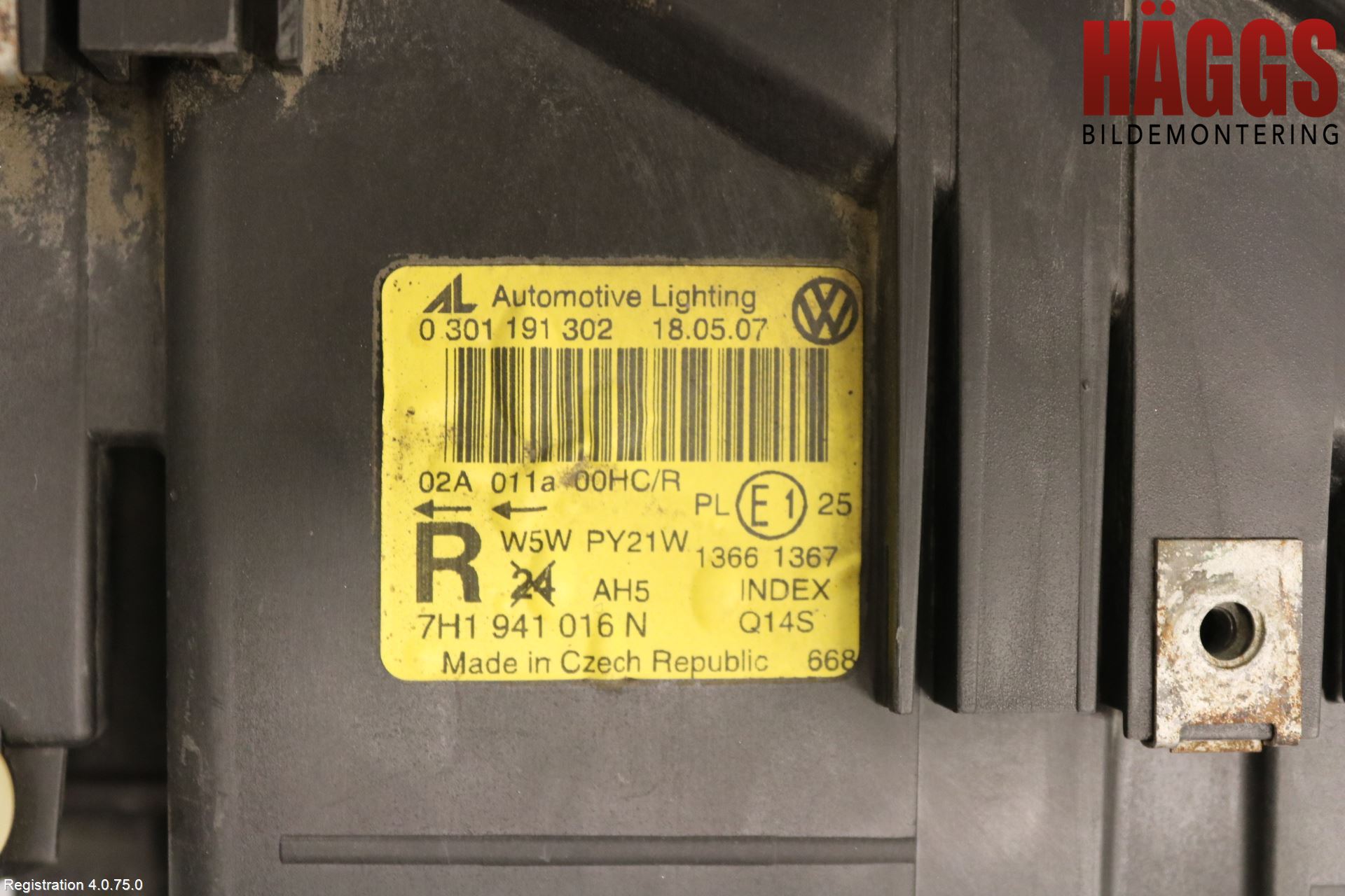 Volkswagen VW TRANSP/CARAVELLE (T5) 04-15 Strålkastare Höger