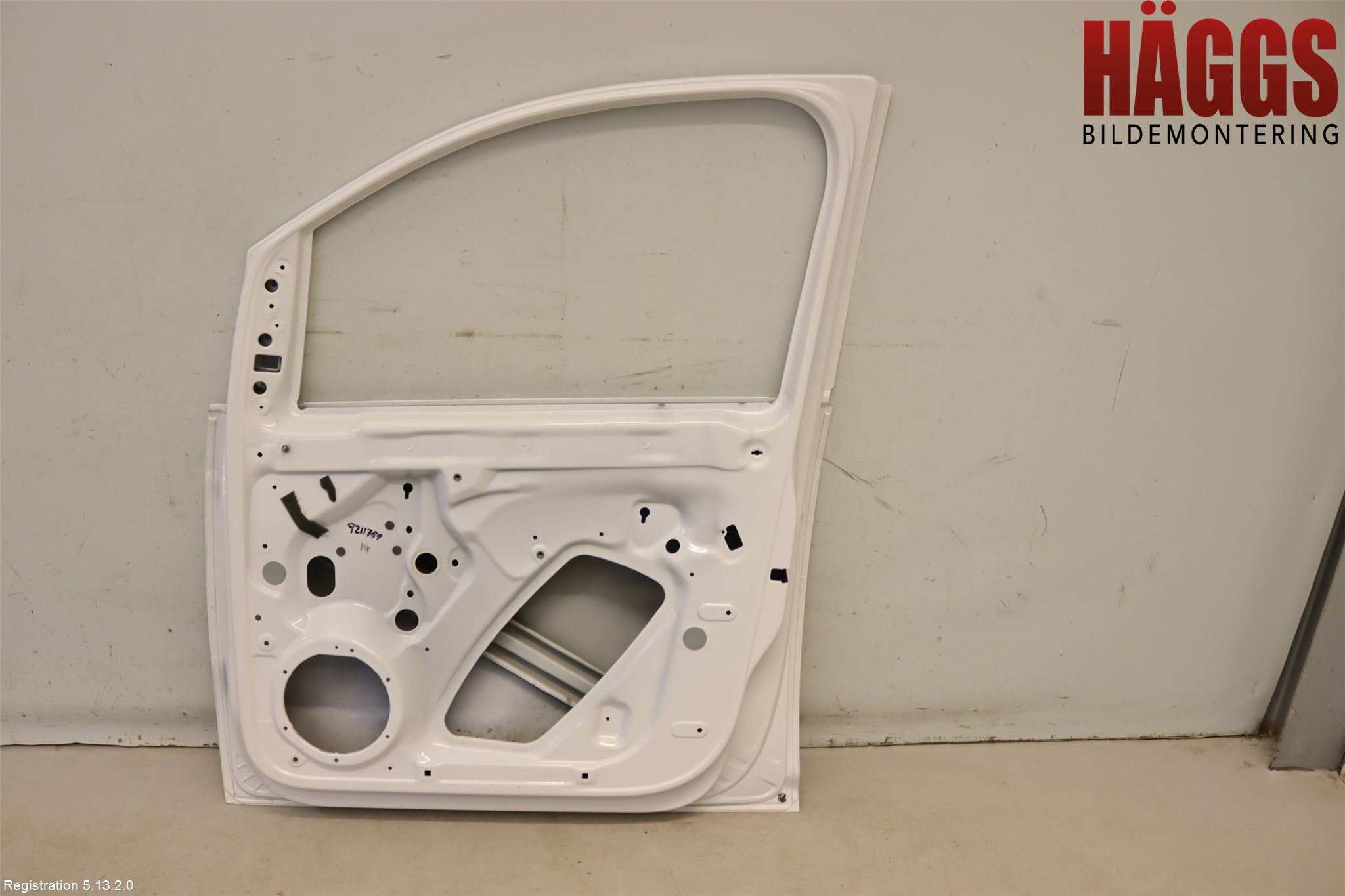 Volkswagen VW CADDY 16-20 Dörr Fram Höger