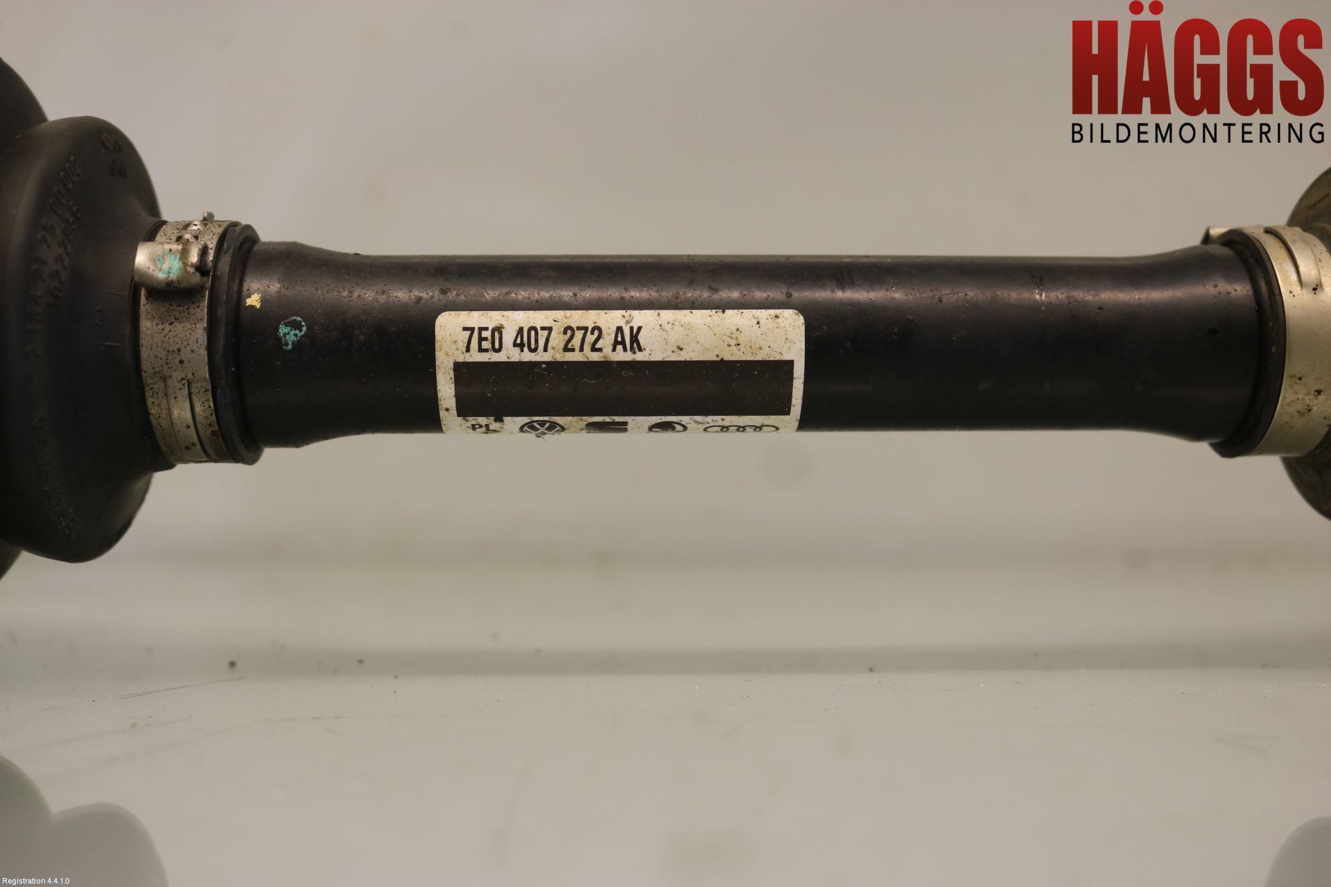 Volkswagen VW TRANSP/CARAVELLE (T5) 04-15 Drivaxel Fram Höger