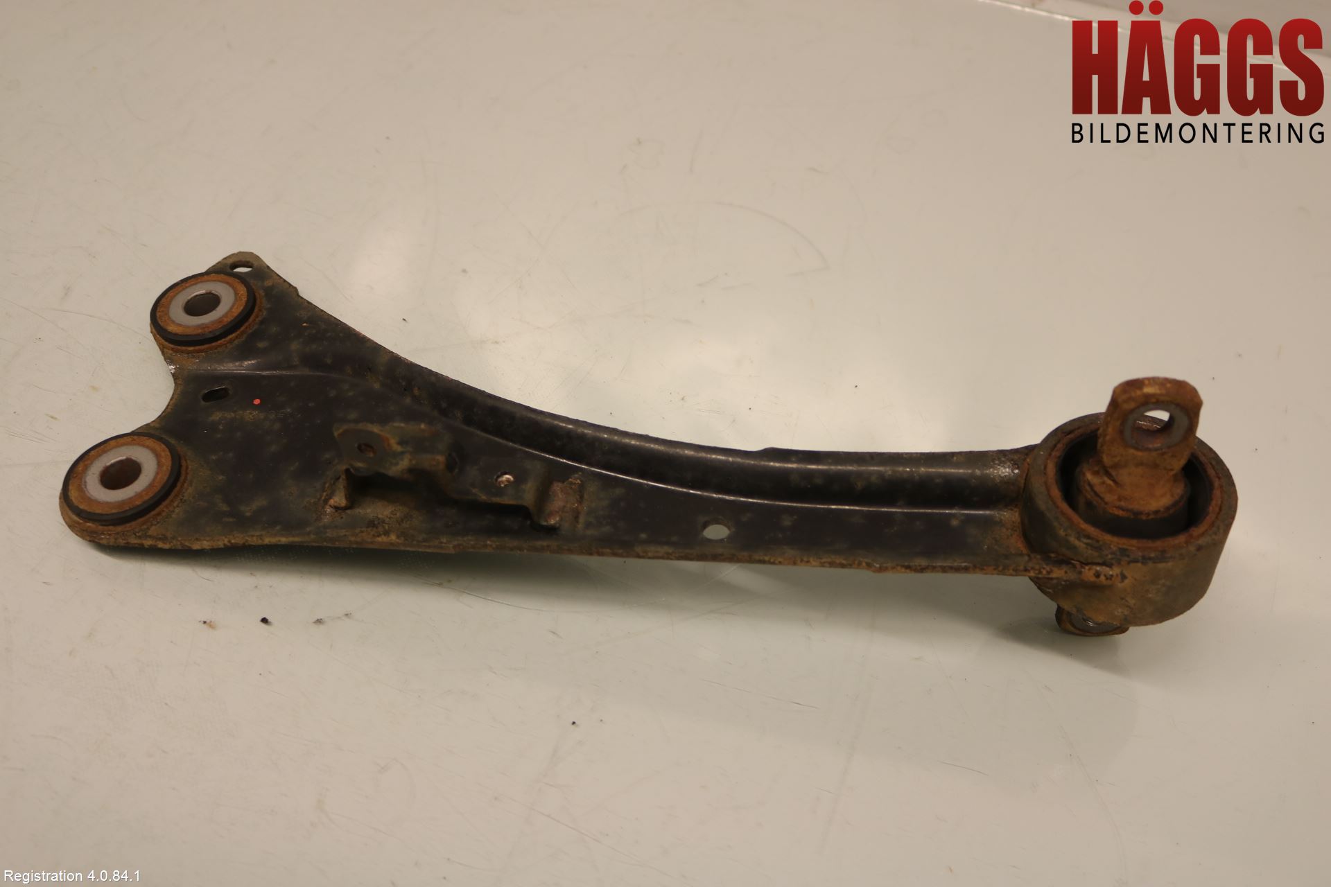 Toyota AVENSIS 16-18 Bärarm Bak Vänster