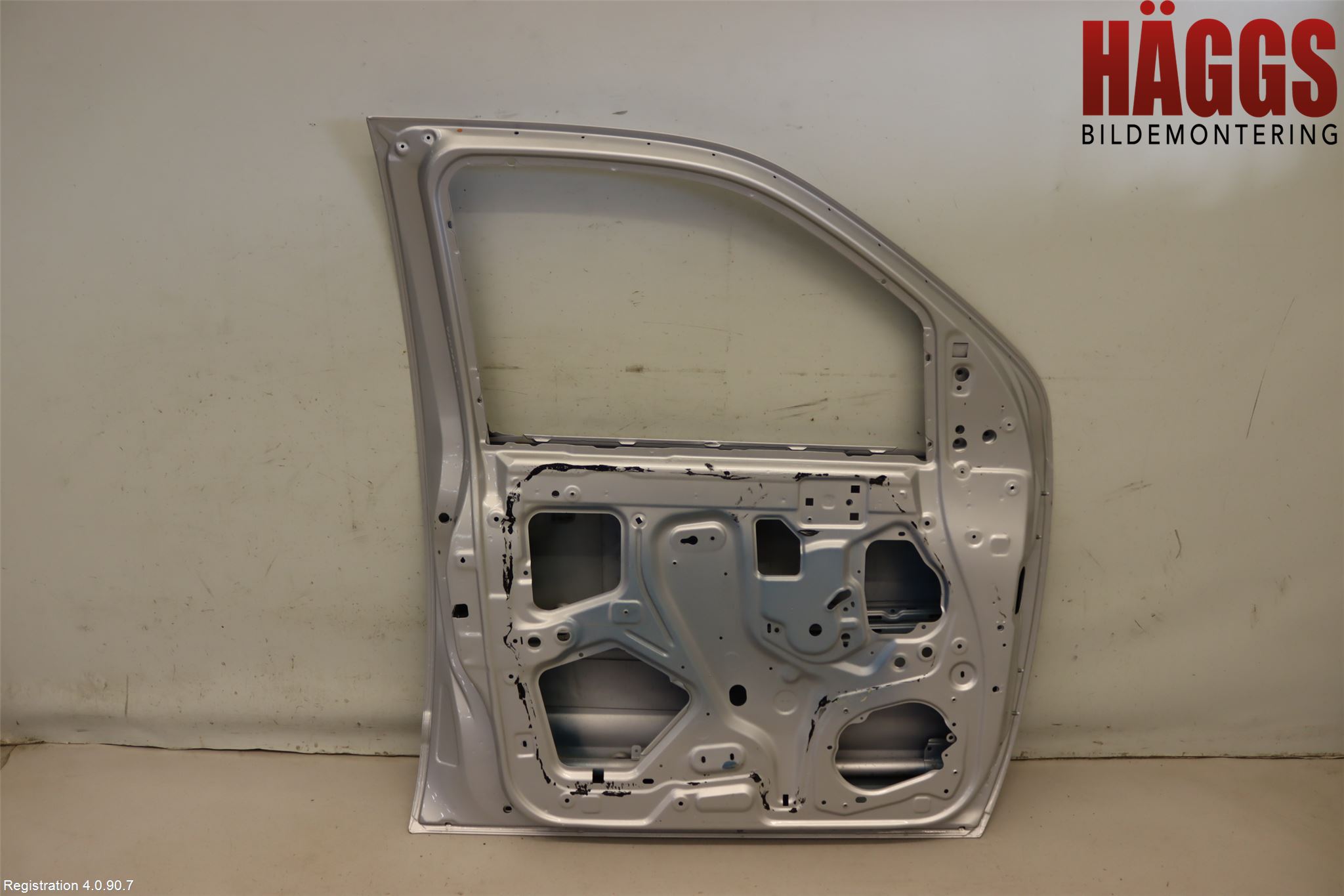 Nissan NAVARA 05-16 Dörr Fram Vänster