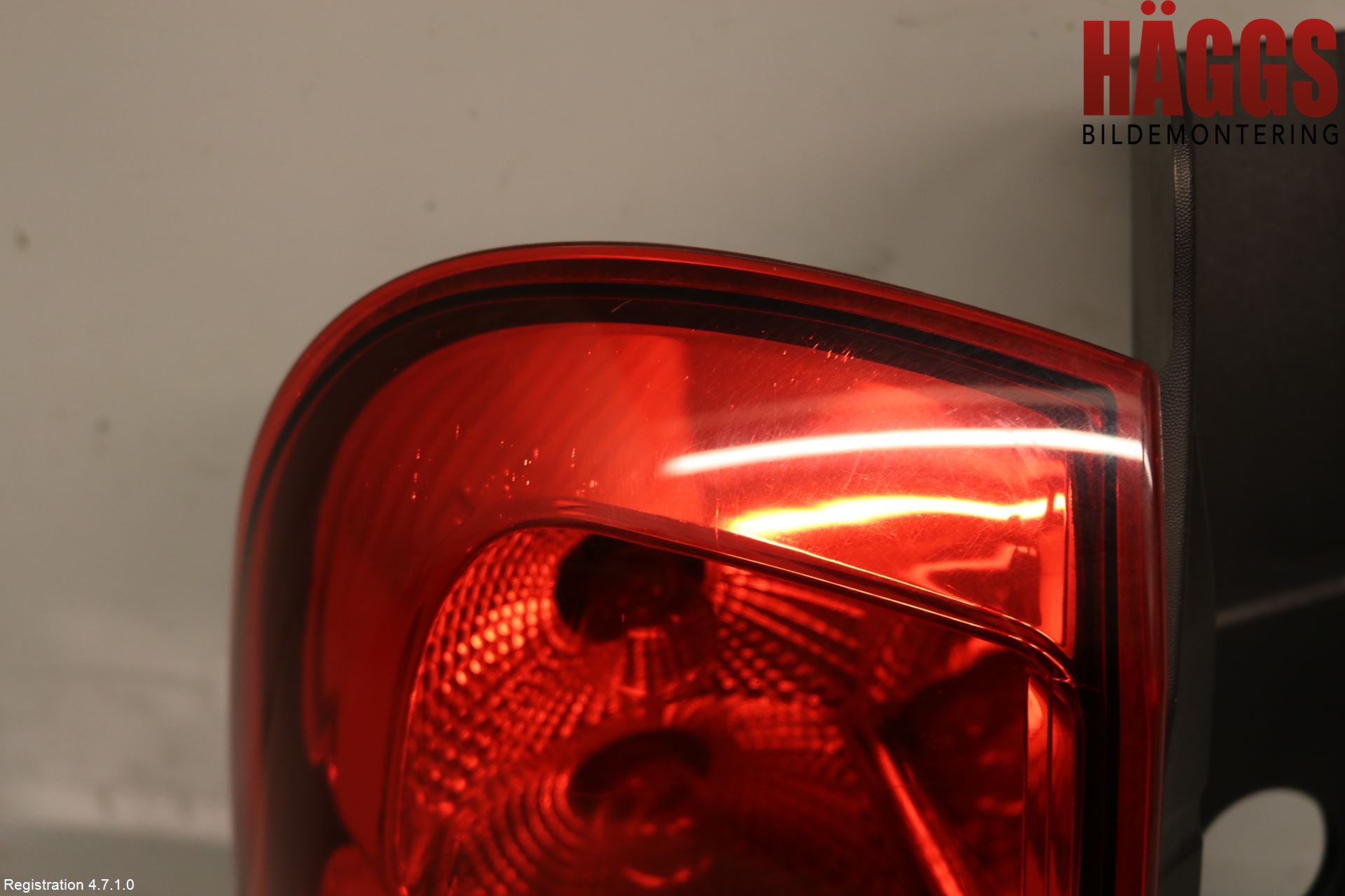 Dacia DUSTER 10-17 Bakljus Vänster