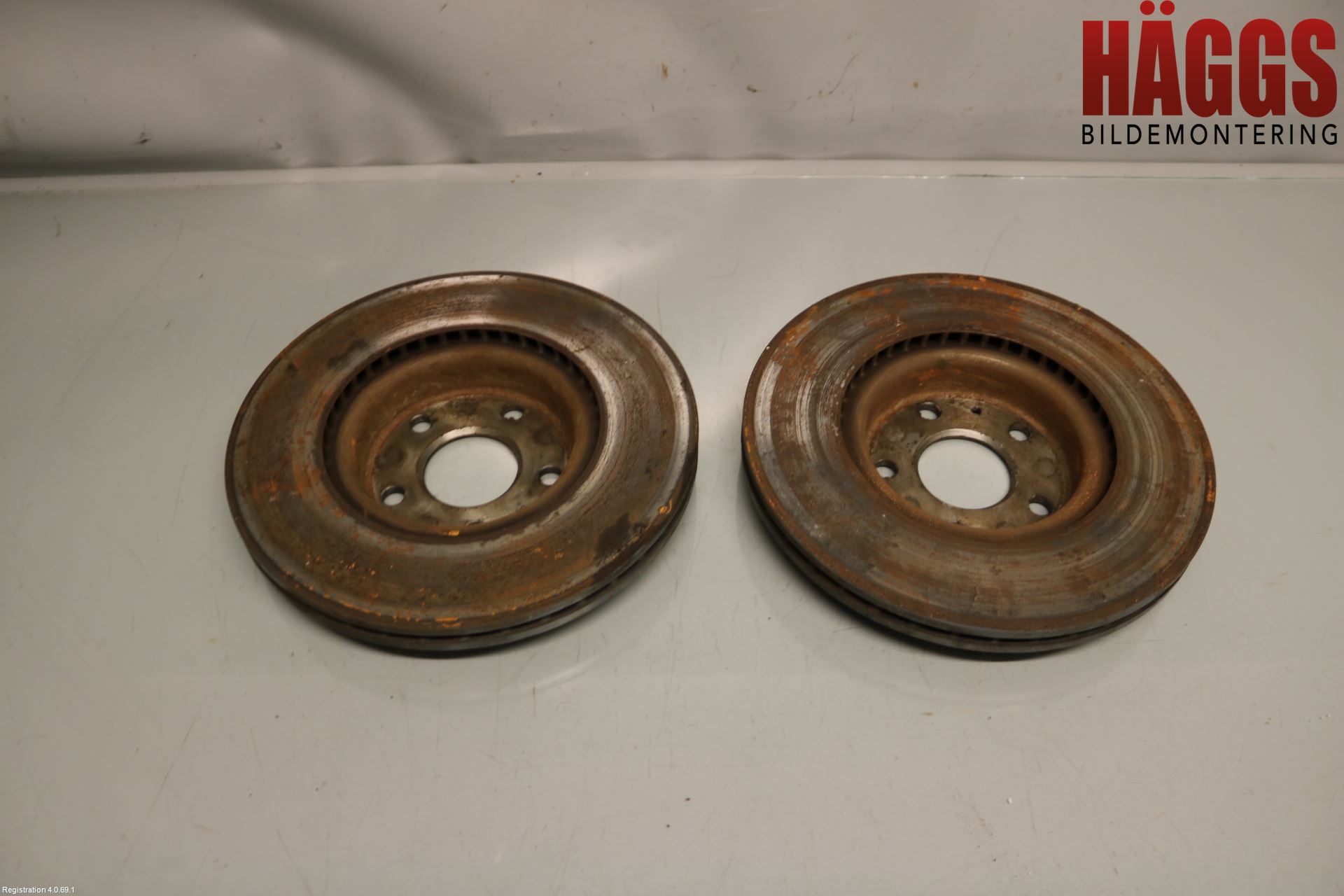 Volkswagen VW GOLF V 04-09 Bromsskiva Fram