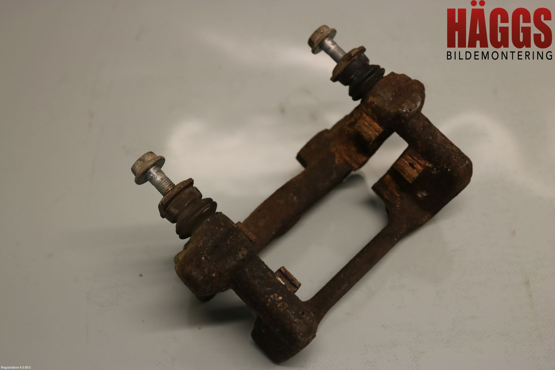 Toyota AURIS 13-19 Bromsokshållare