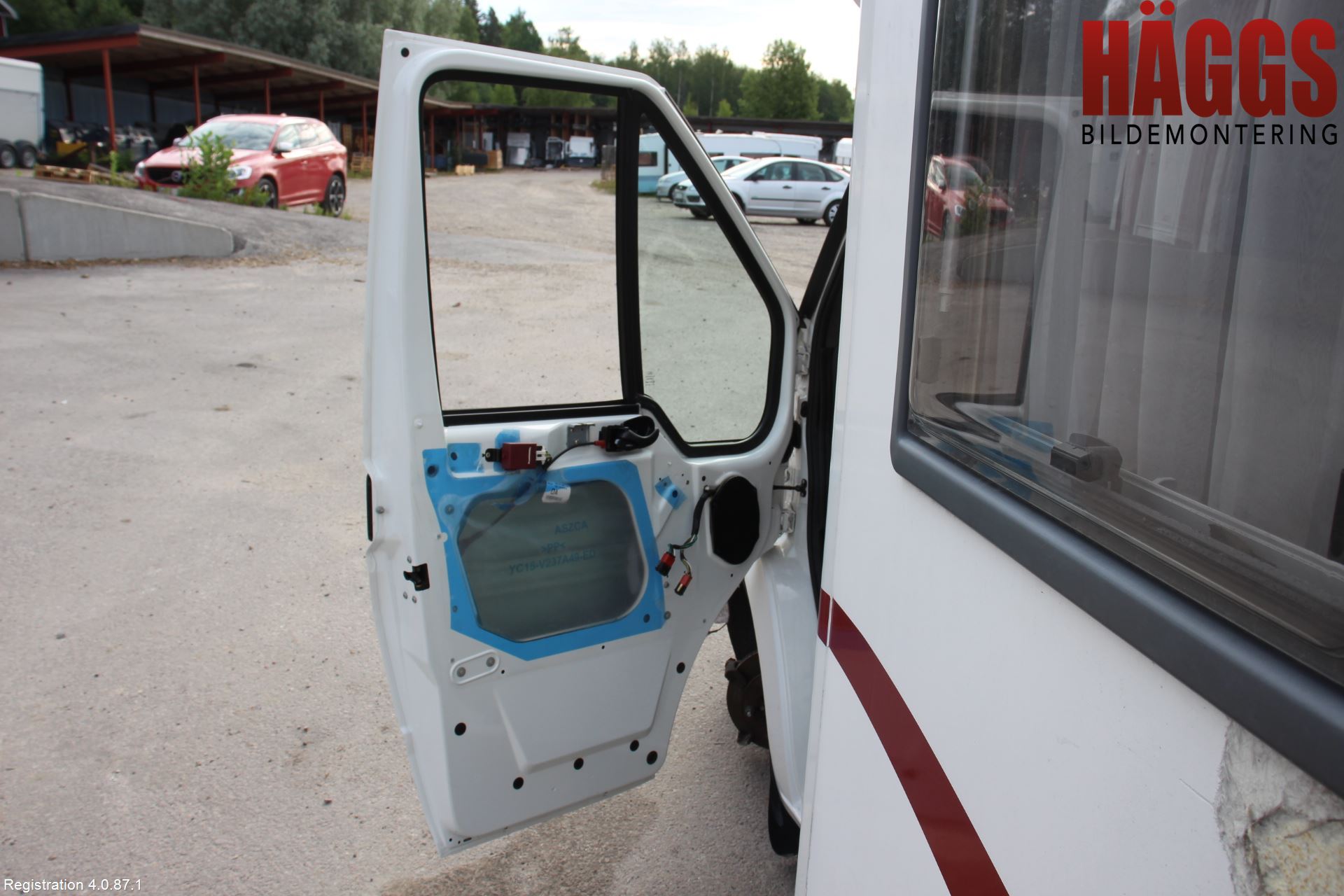 Ford TRANSIT    00-06 Dörr Fram Vänster