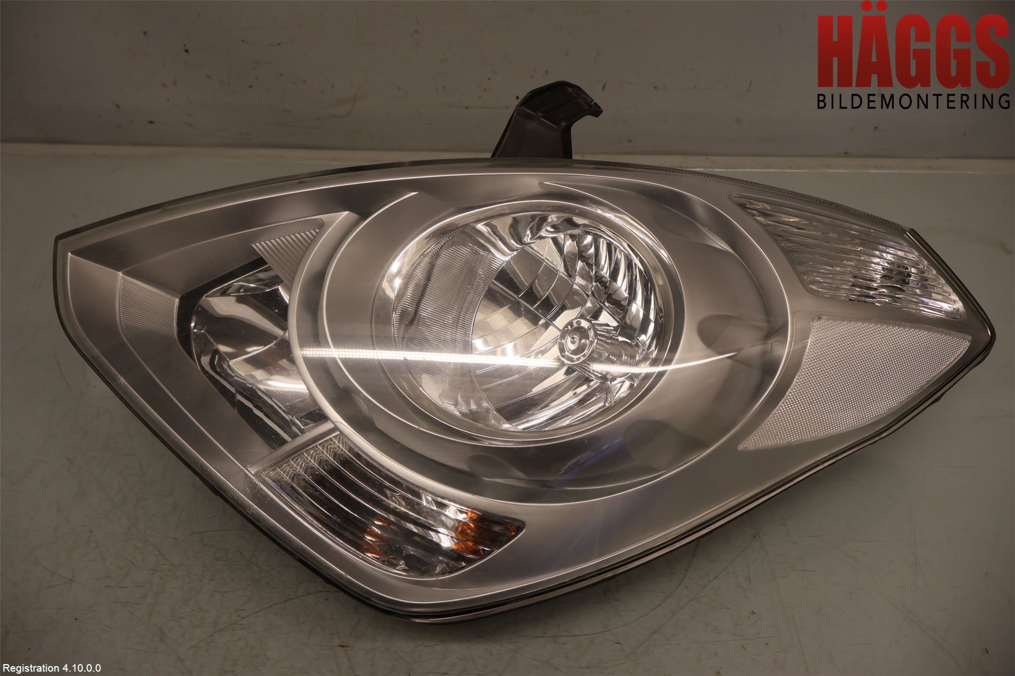 Hyundai H-1/STAREX 08-21 Strålkastare Vänster