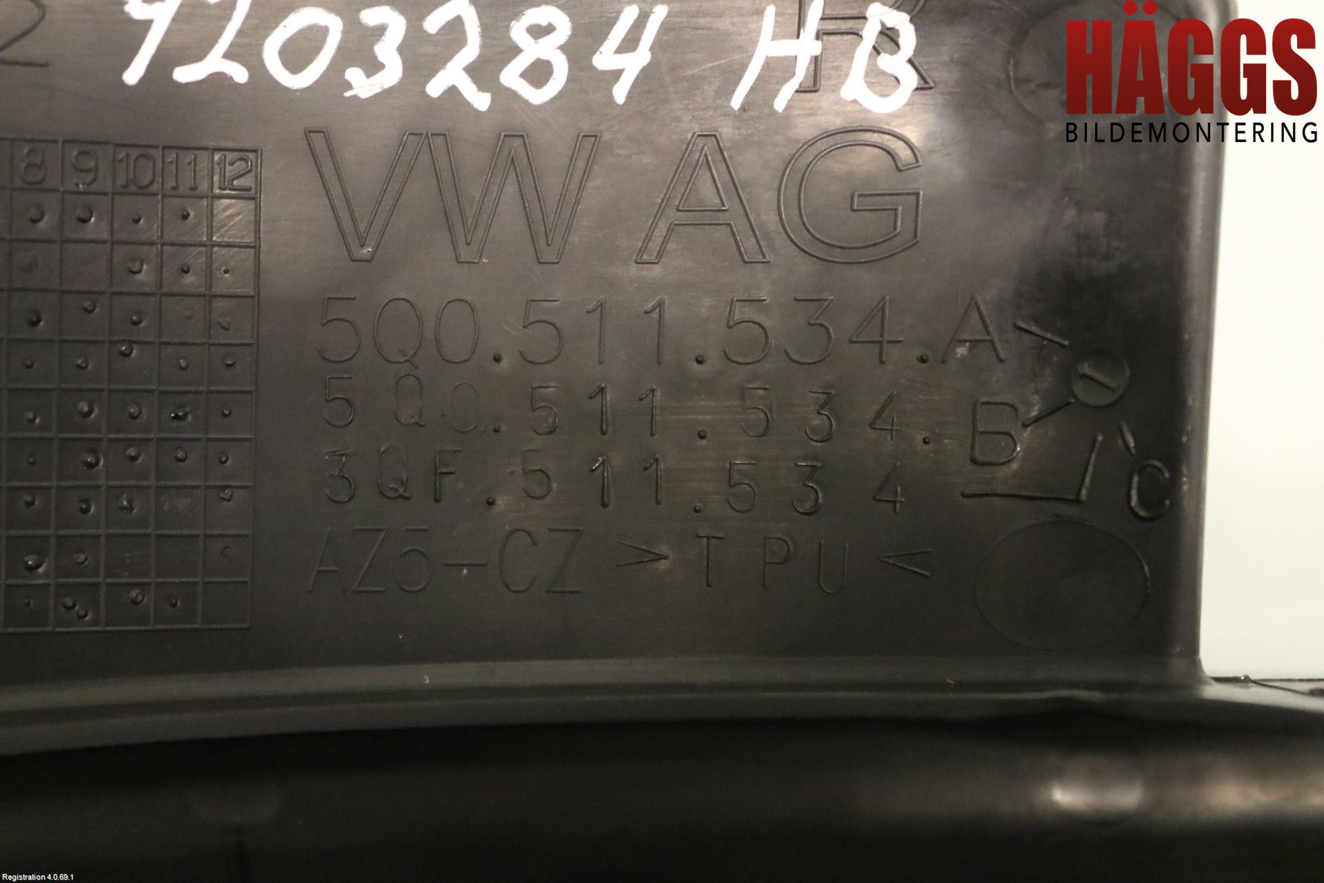 Volkswagen VW TIGUAN 16-24 Hasplåt Plåt-Plast