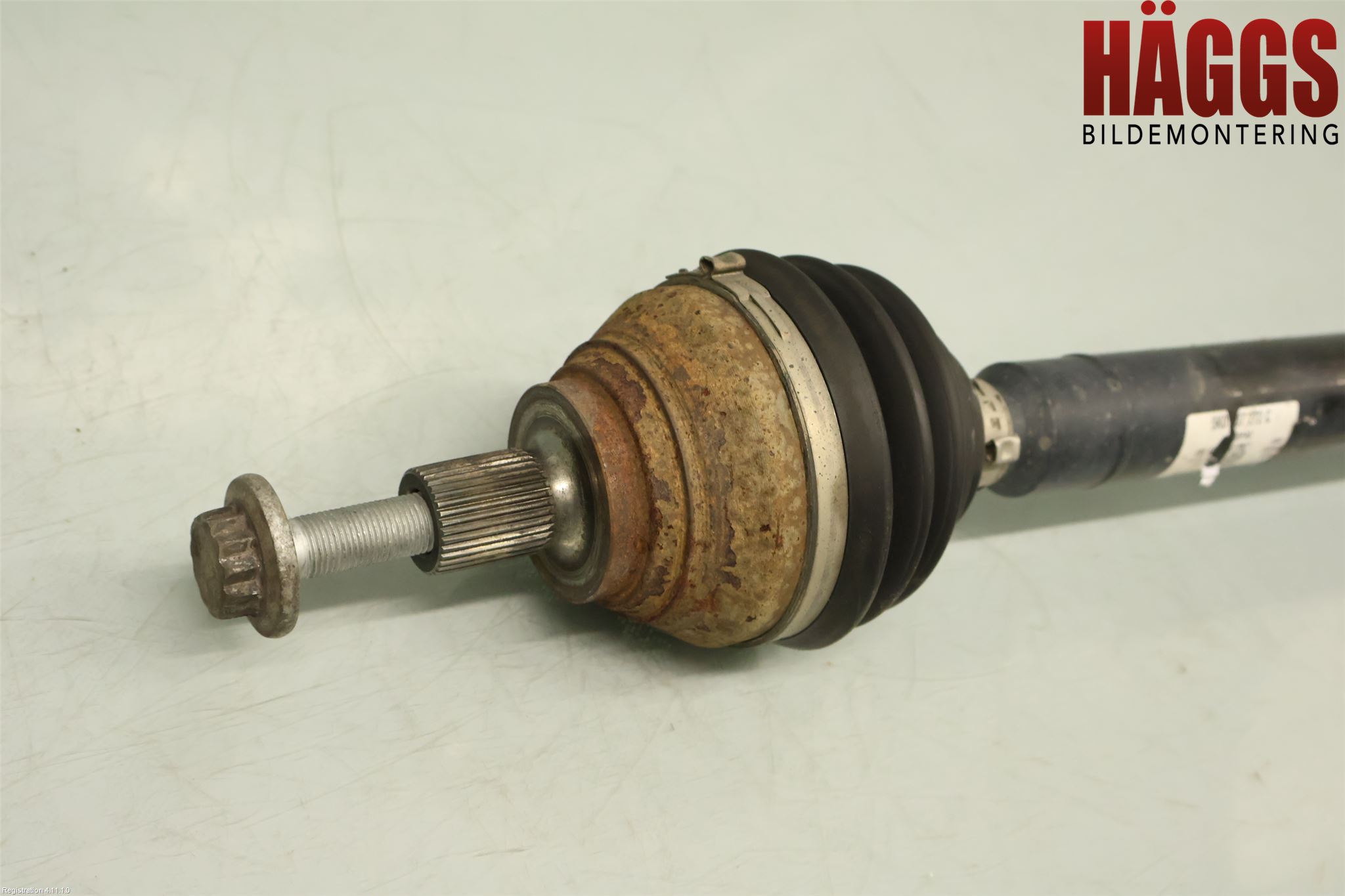 Volkswagen VW CADDY 21- Drivaxel Fram Höger