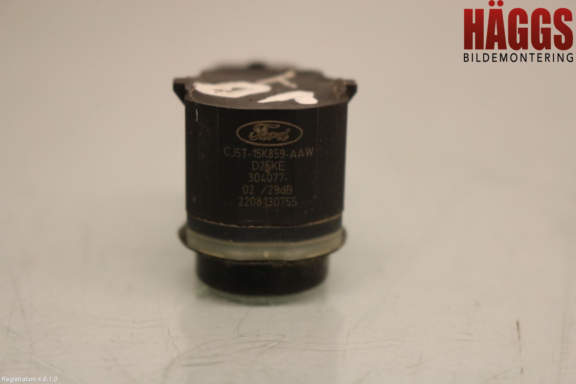 Ford KUGA 13-16 Parkeringshjälp Backsensor