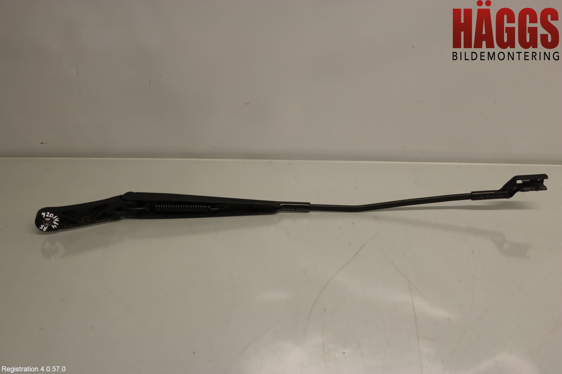 Volkswagen VW PASSAT 15-19 Torkararm Armar Vindruta
