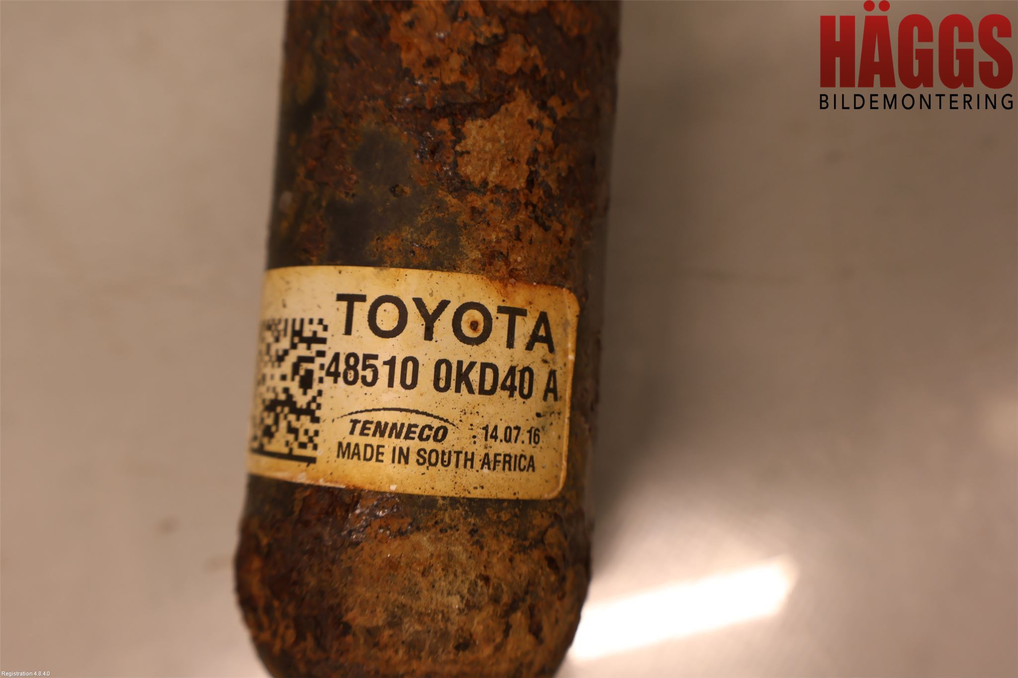 Toyota HILUX 16- Fjäderben Fram Höger