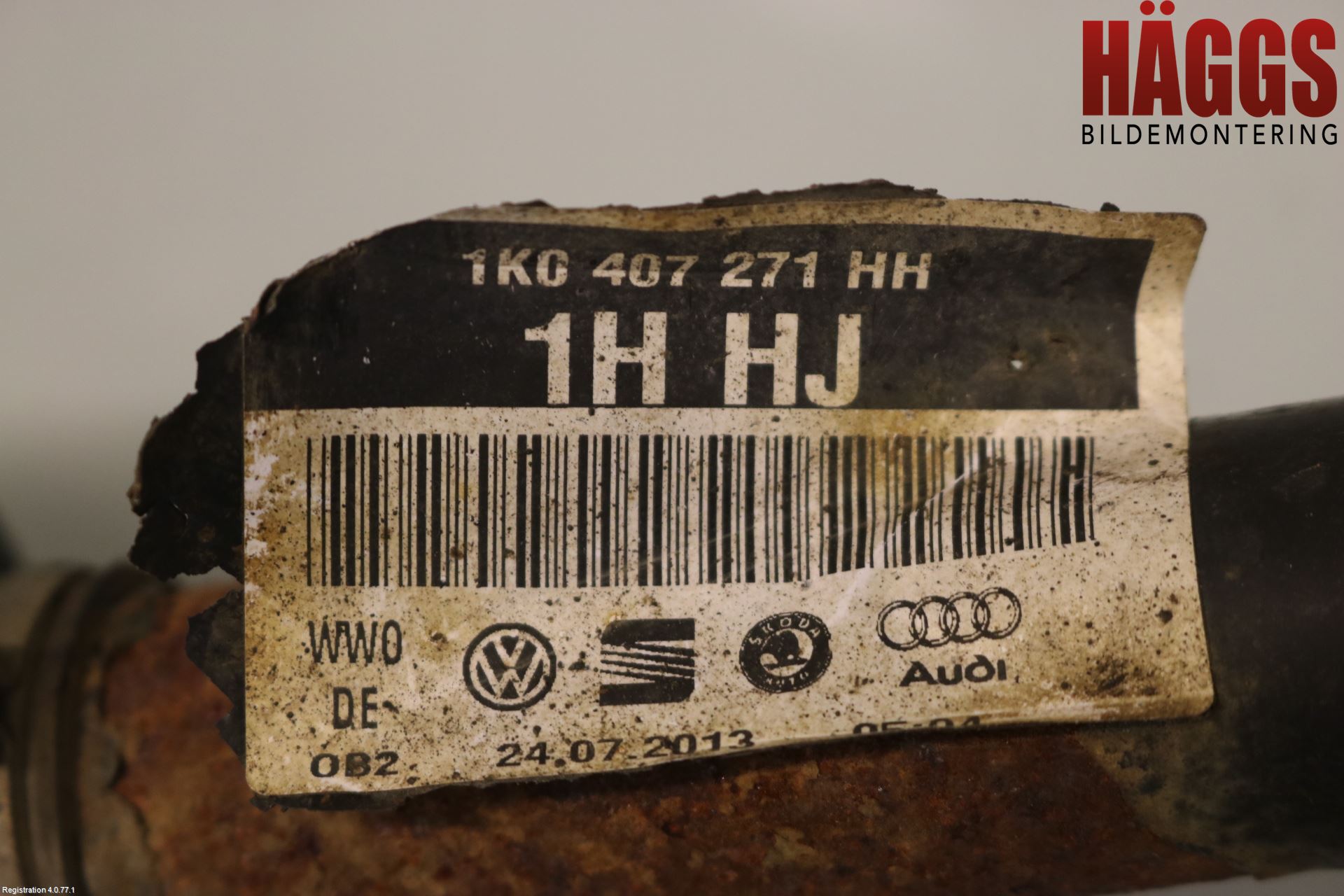 Volkswagen VW PASSAT 11-14 Drivaxel Fram Vänster