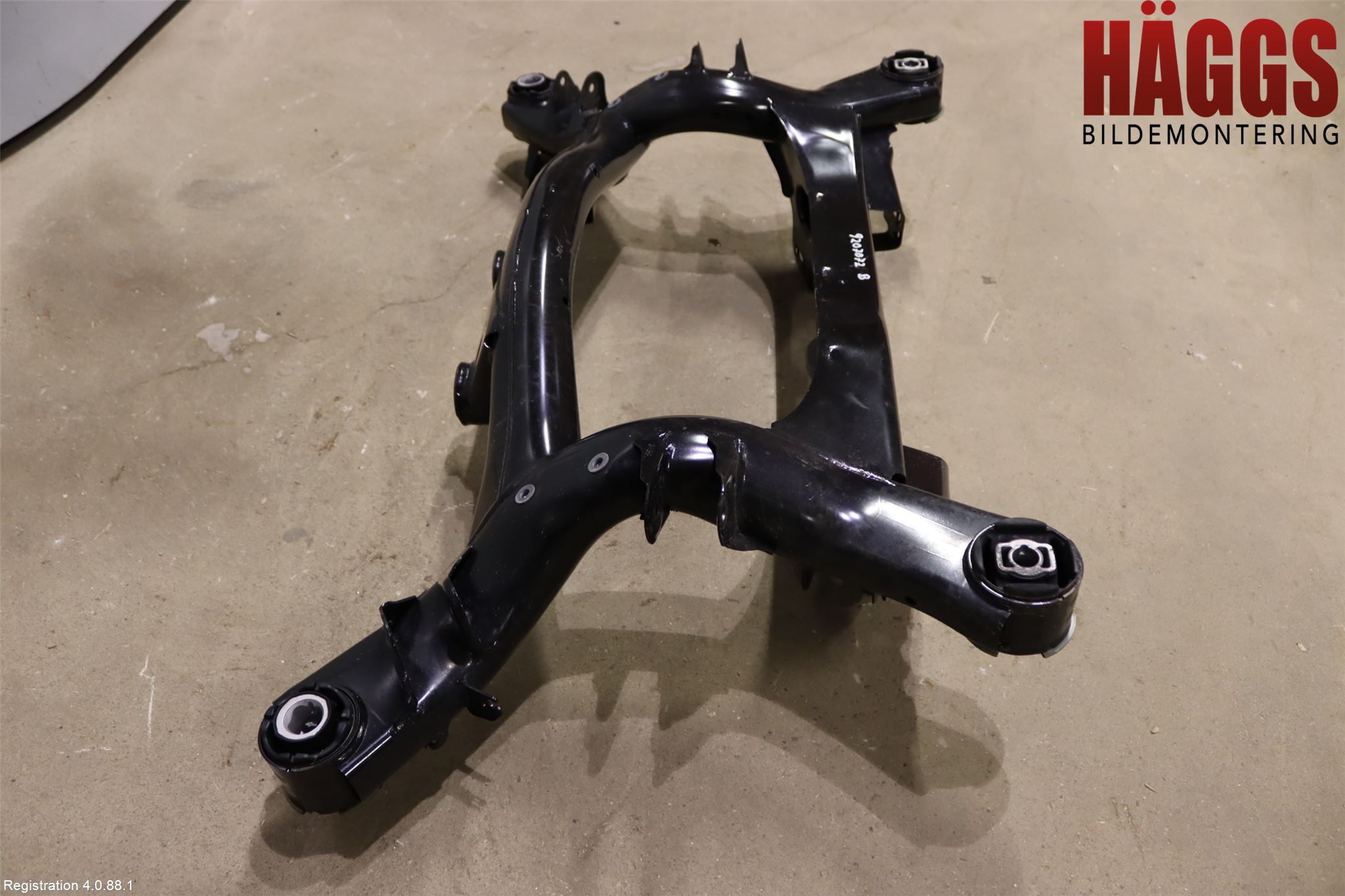 BMW 3 G20/G21/G80/G81 19- Bakaxelbalk