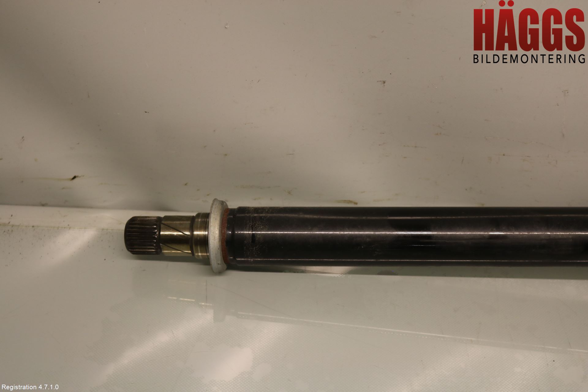 Mini COOPER CLUBMAN F54 16- Drivaxel Fram Höger
