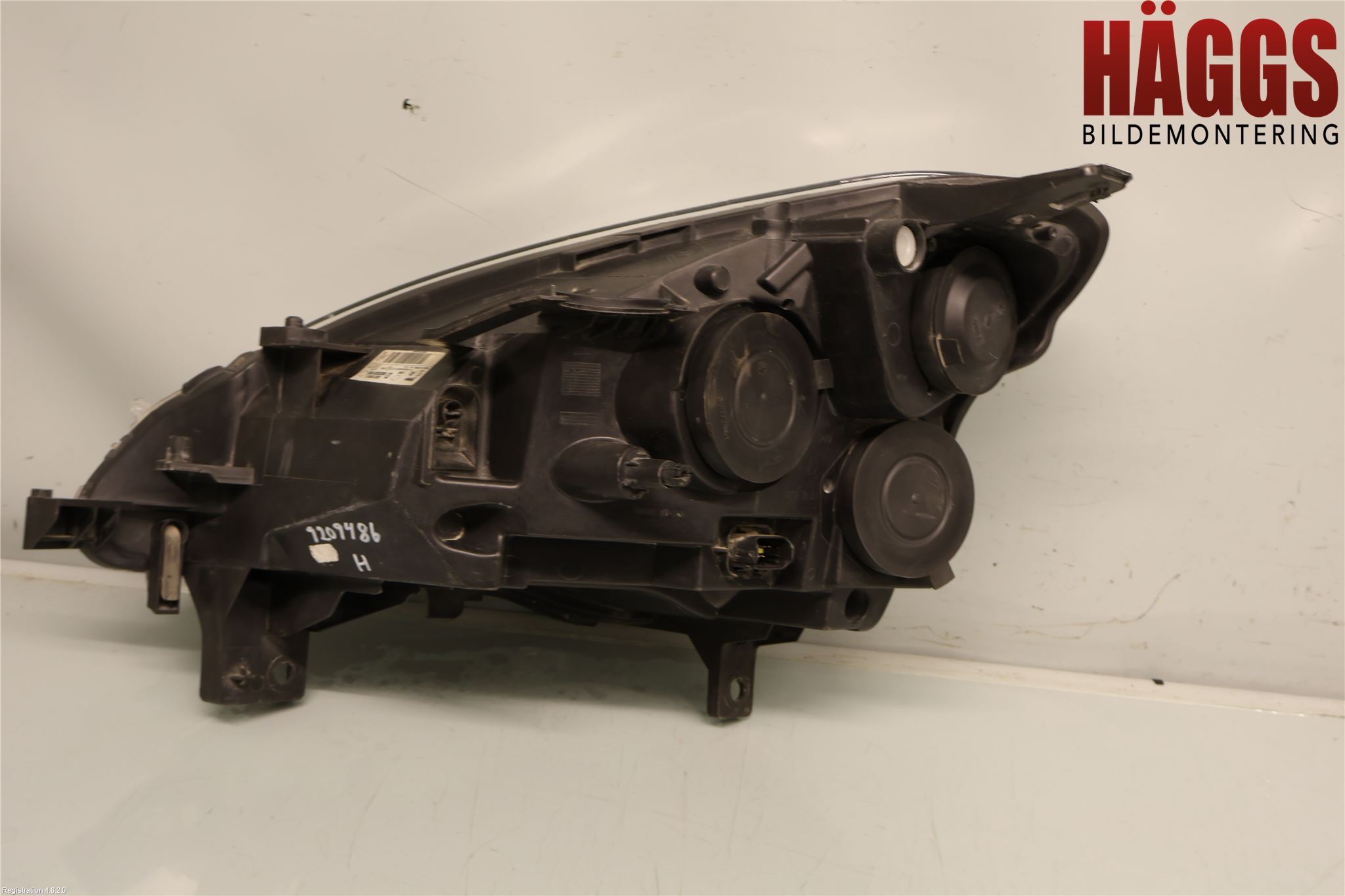 Peugeot PARTNER 16-18 Strålkastare Höger