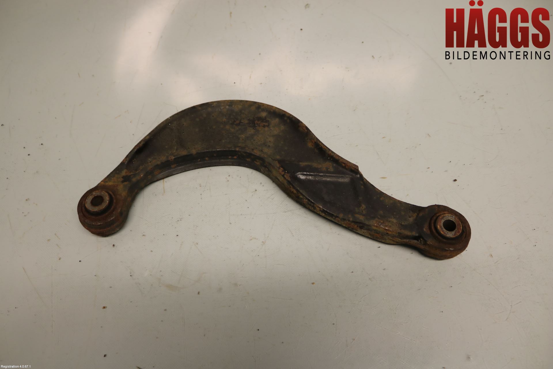 Volvo V60 11-13 Bärarm Bak Övre Höger