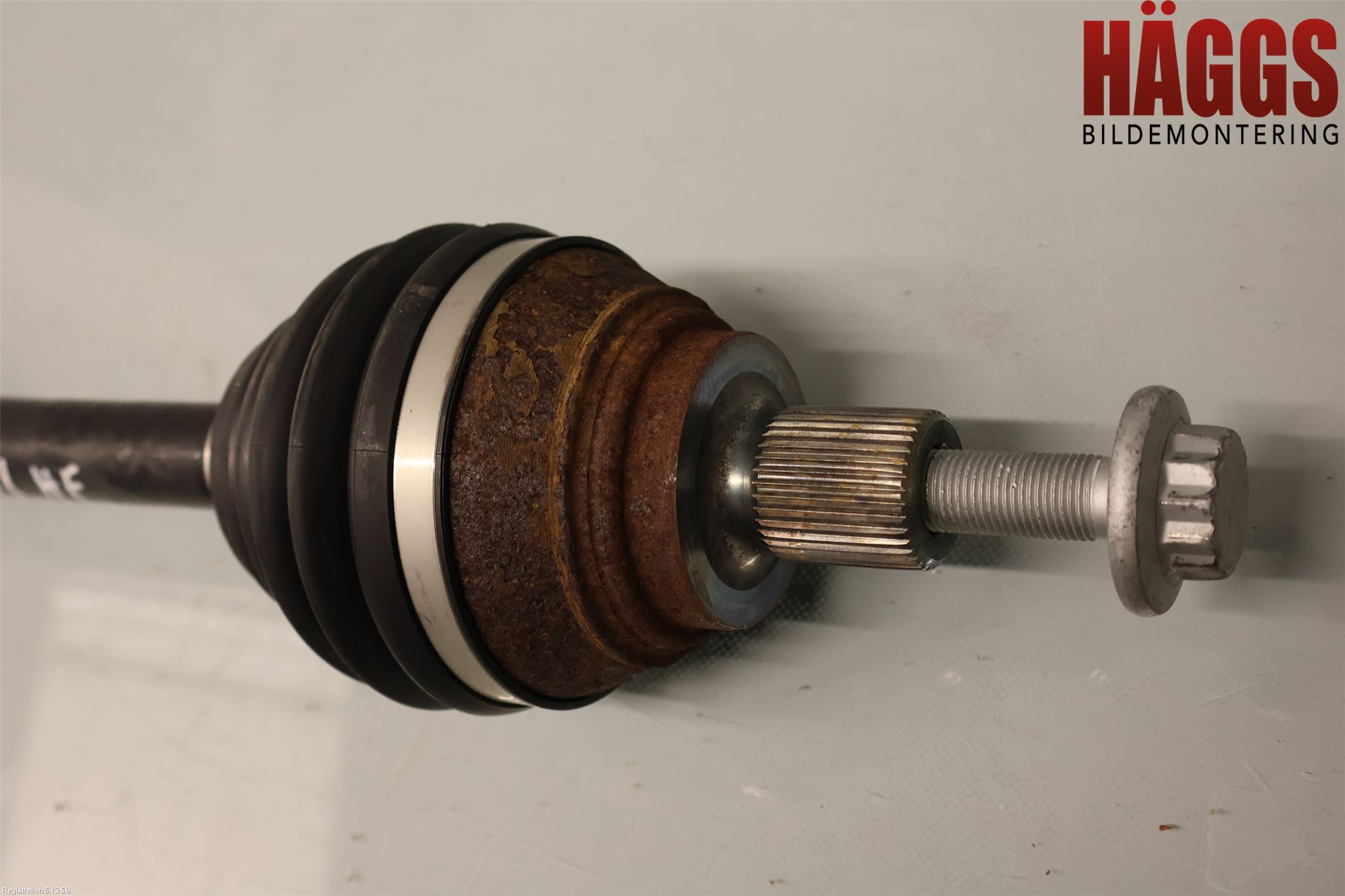 Volkswagen VW ID.5 22- Drivaxel Fram Höger