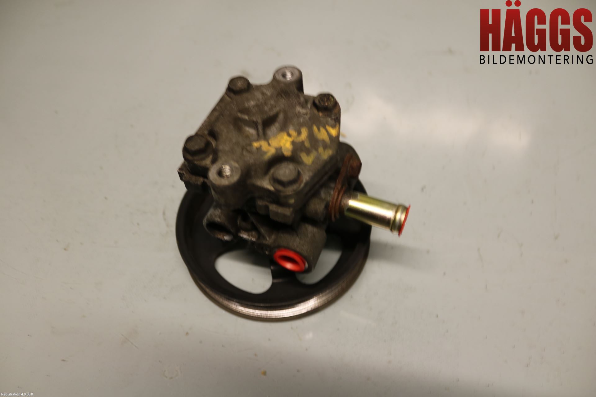 Mitsubishi GRANDIS Styrservopump