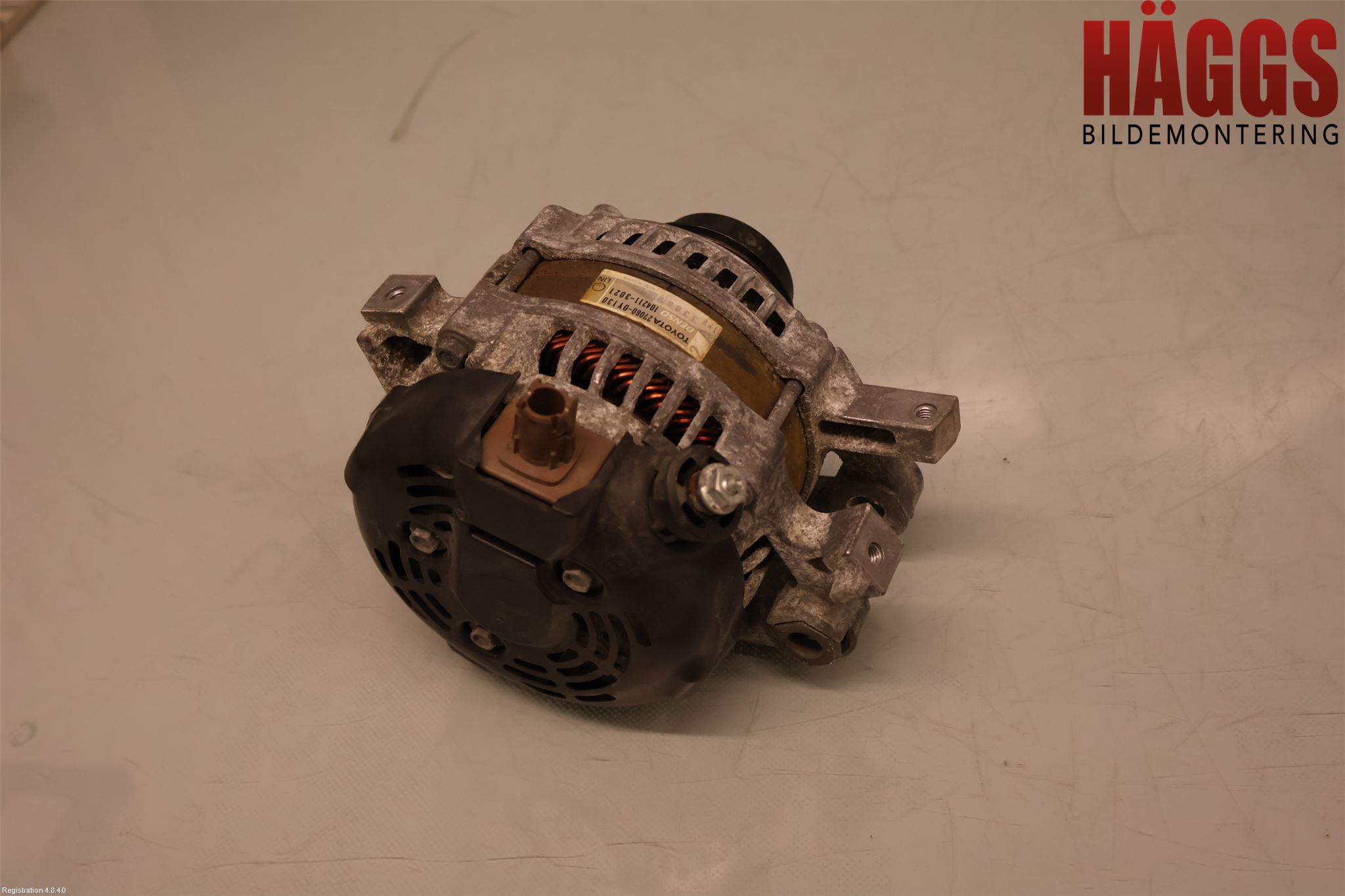 Toyota YARIS XP130 12-14 Generator