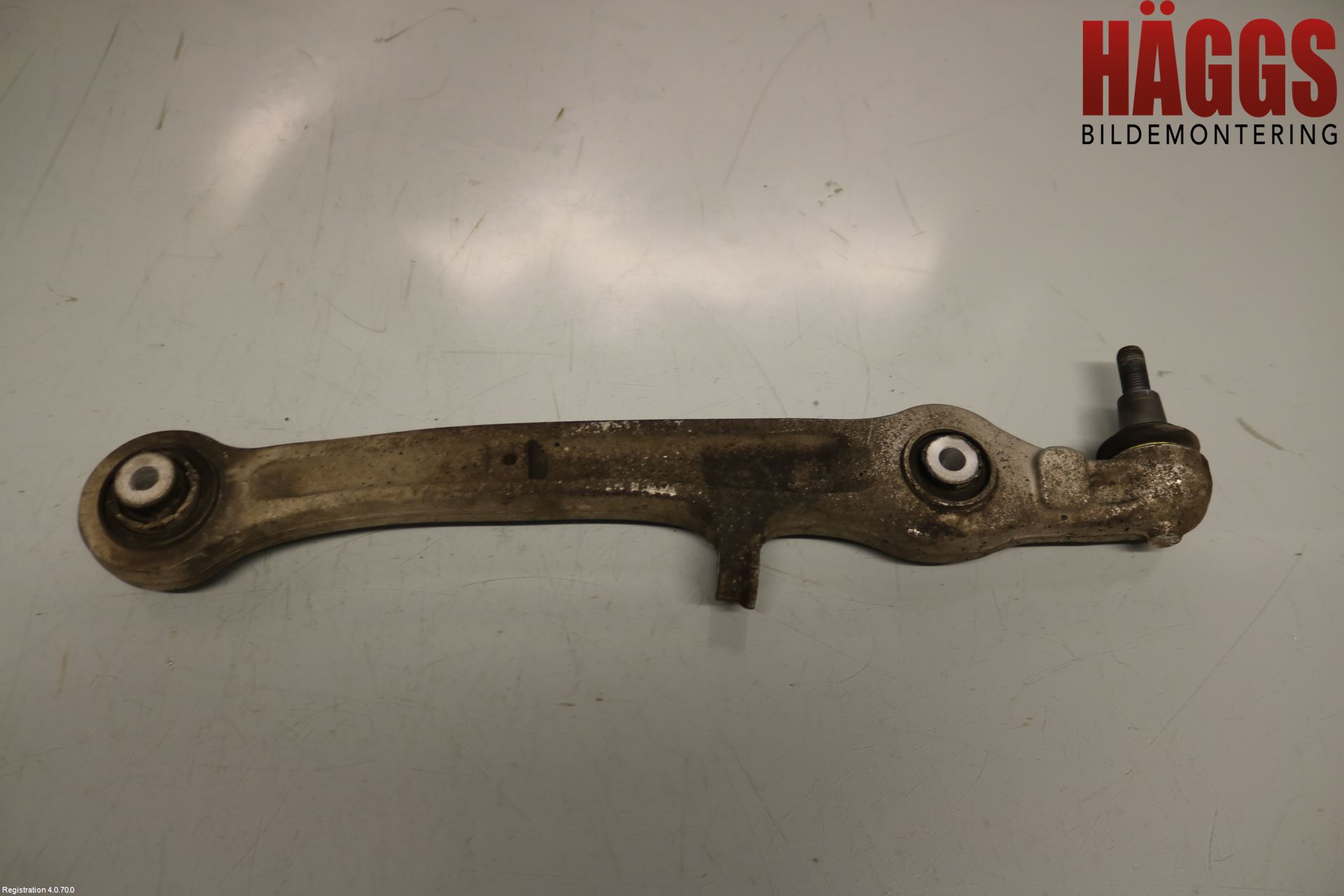 Audi A6/S6     05-11 Bärarm Fram Undre Hö