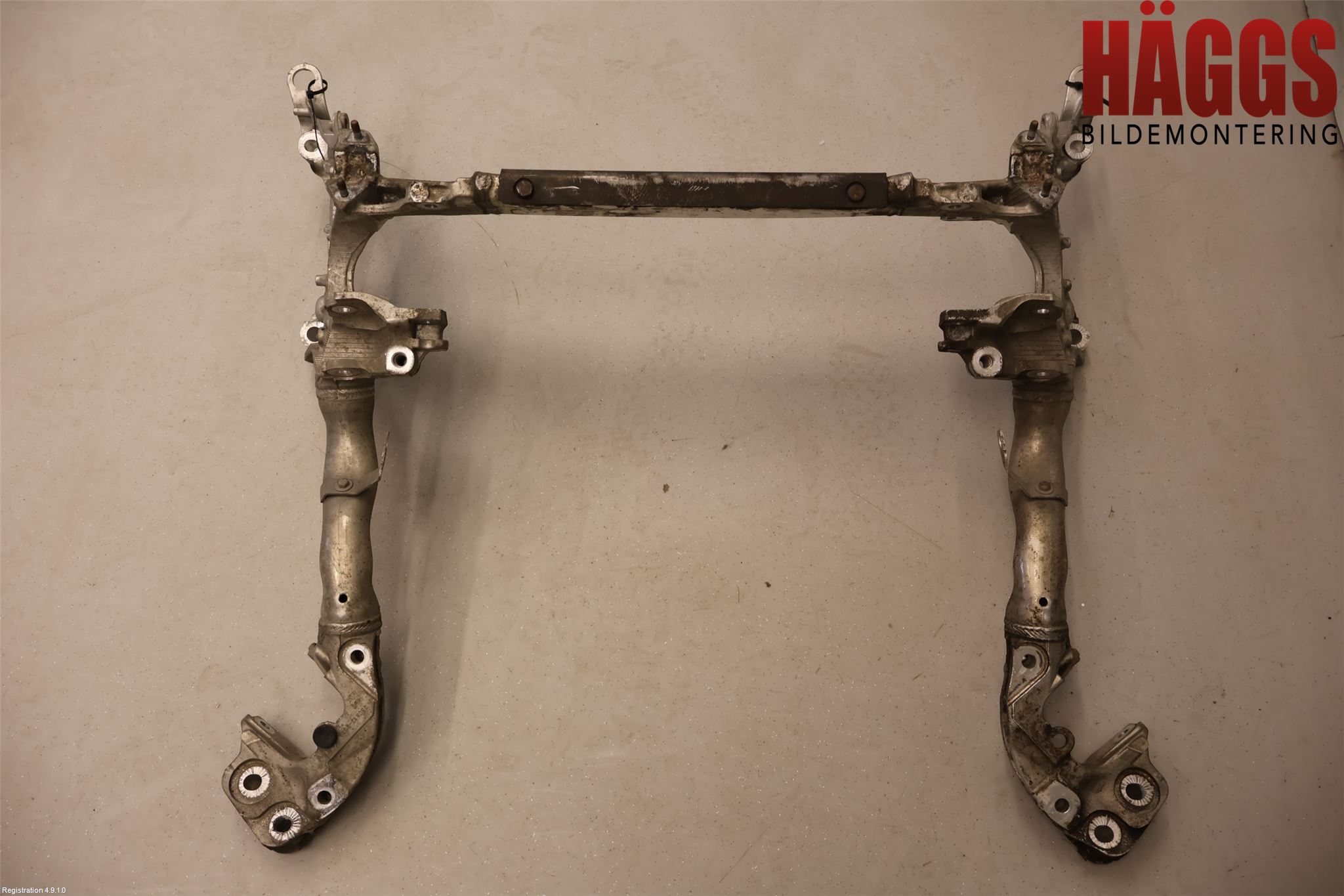 Audi A4 12-15 Framvagnsbalk