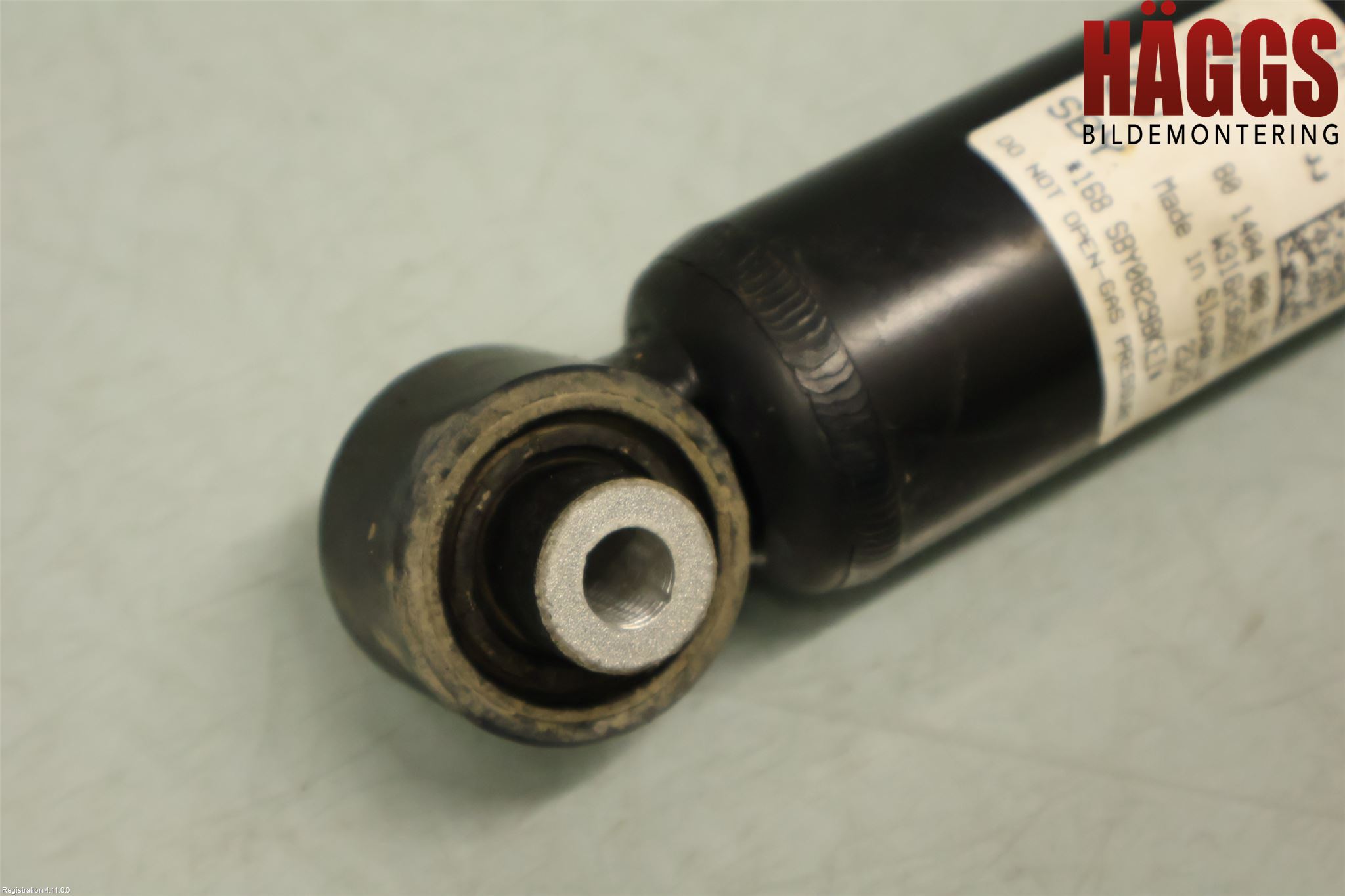 Audi Q4 E-TRON FZ 22- Stötdämpare Bak