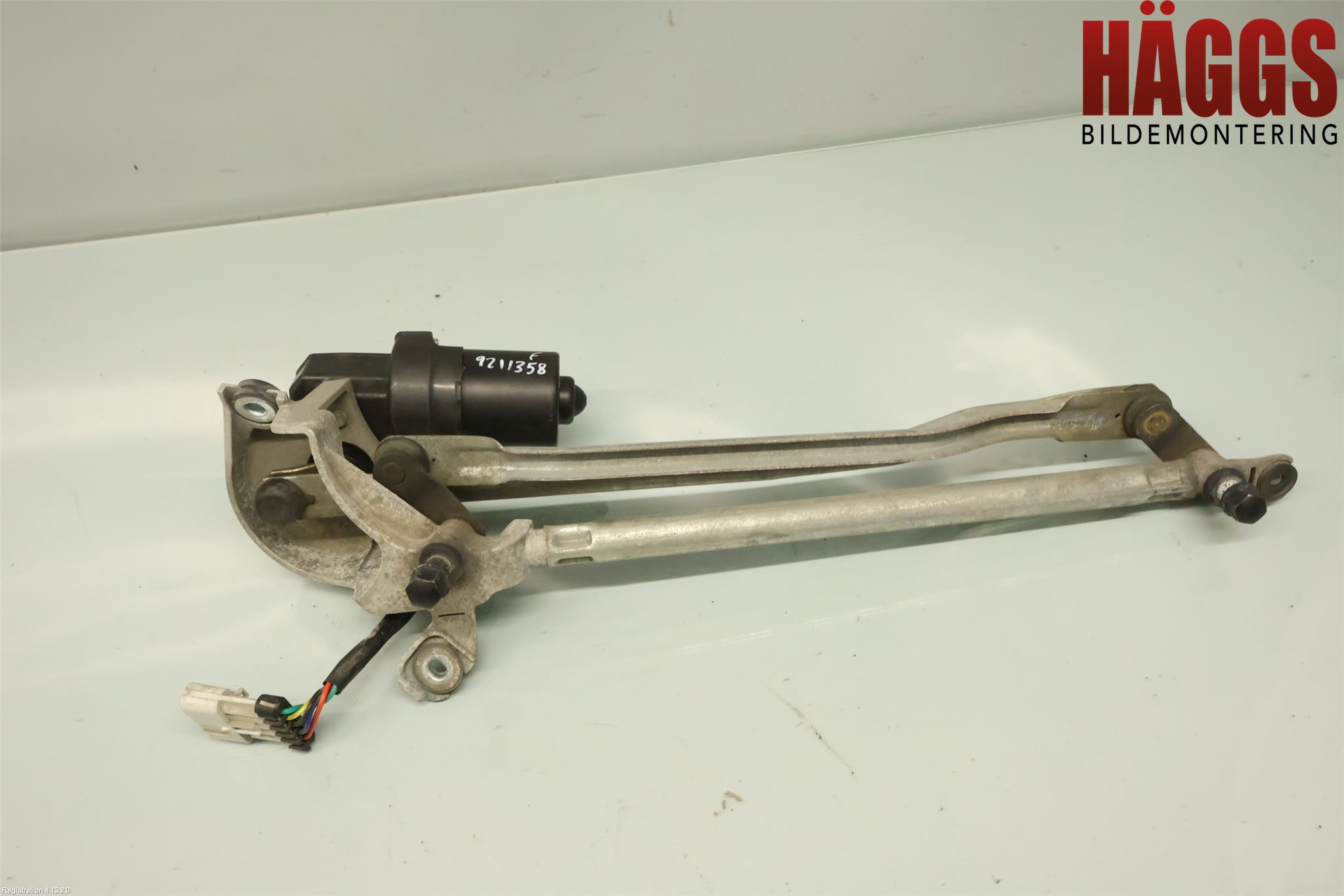 Tesla MODEL S 13- Torkarmotor Vindruta