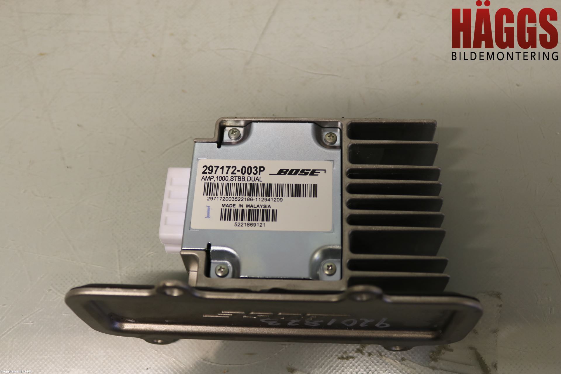 Nissan NAVARA 05-16 Radio-Stereo Förstärkare