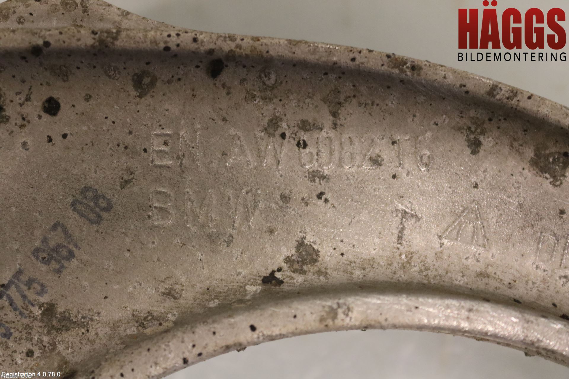 BMW 5 F10/F11/F18 09-17 Bärarm Fram Övre Vä