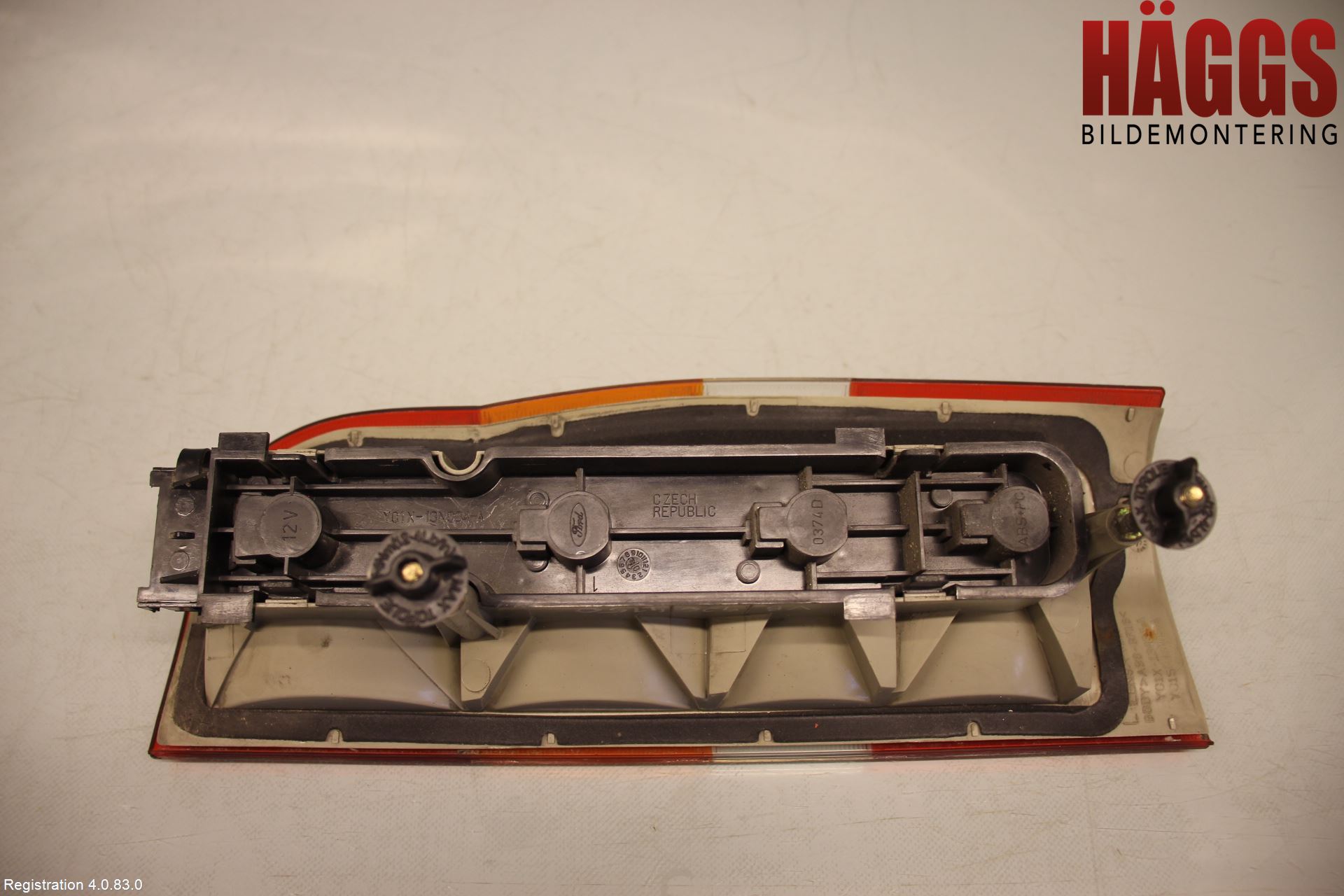 Ford TRANSIT    00-06 Bakljus Vänster