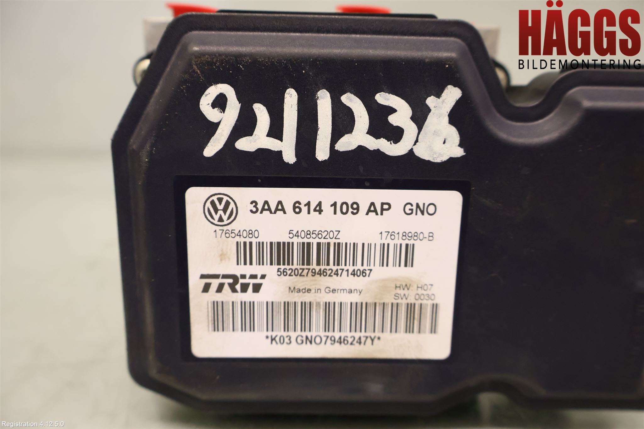 Volkswagen VW PASSAT 11-14 Abs Hydraulaggregat