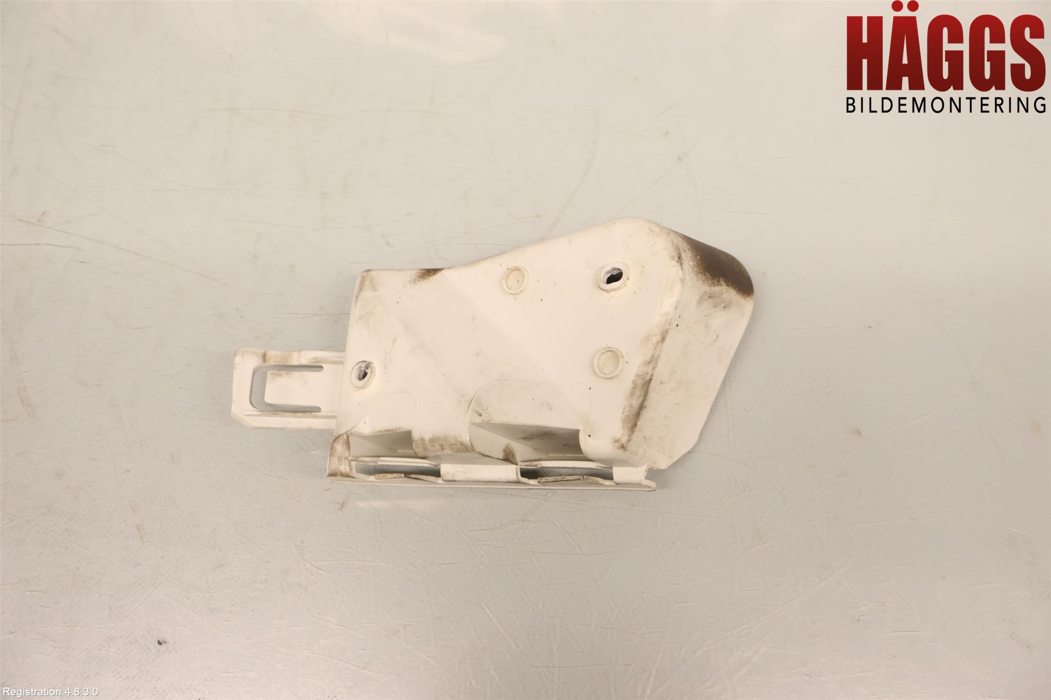 Ford FOCUS 11-14 Stötfångarfäste Bak Vä