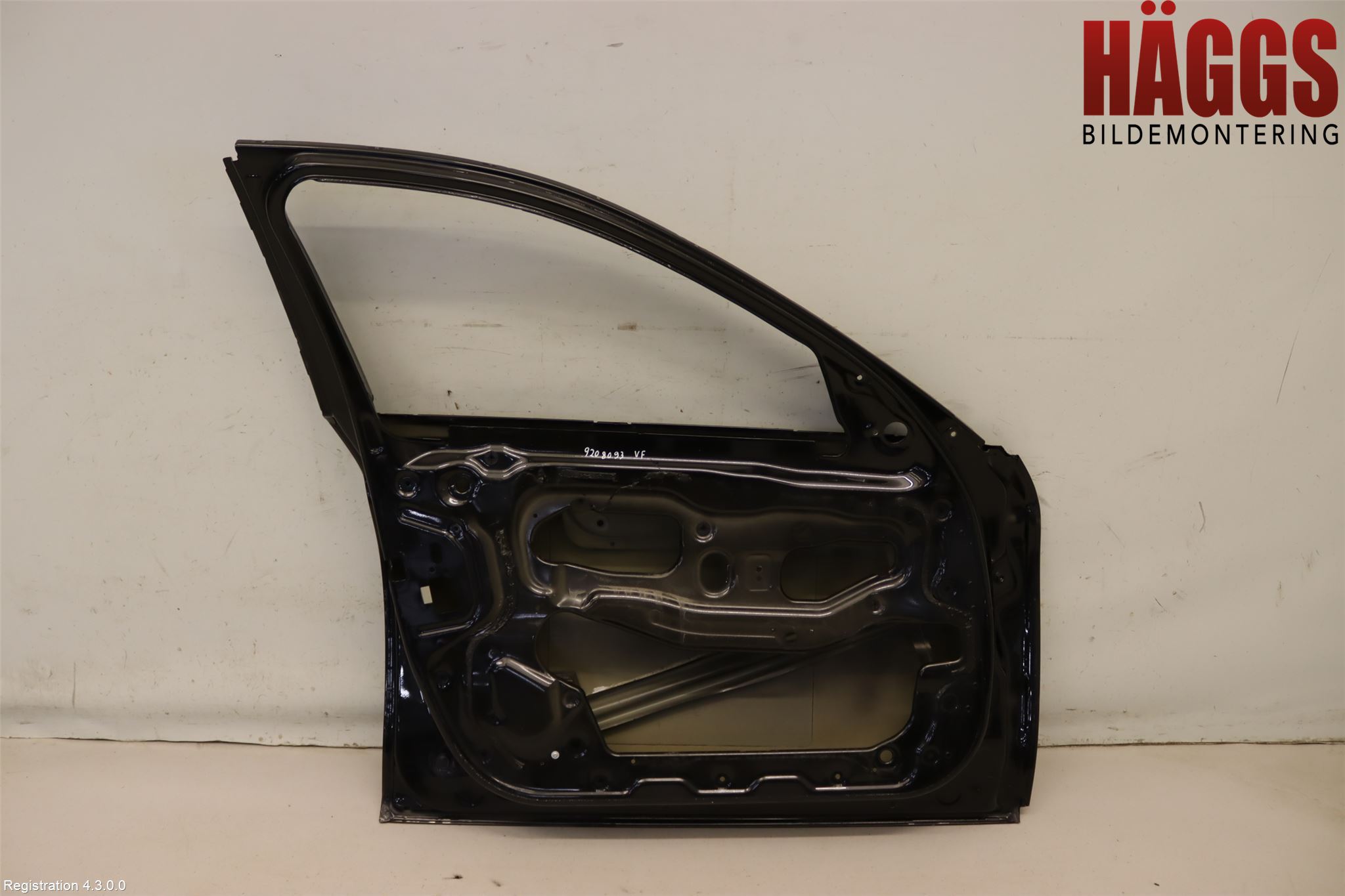 BMW 5 F10/F11/F18 09-17 Dörr Fram Vänster
