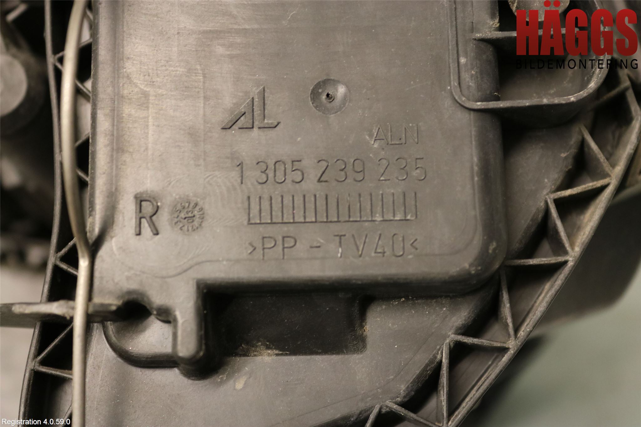 Volkswagen VW TOURAN 03-10 Strålkastare Höger