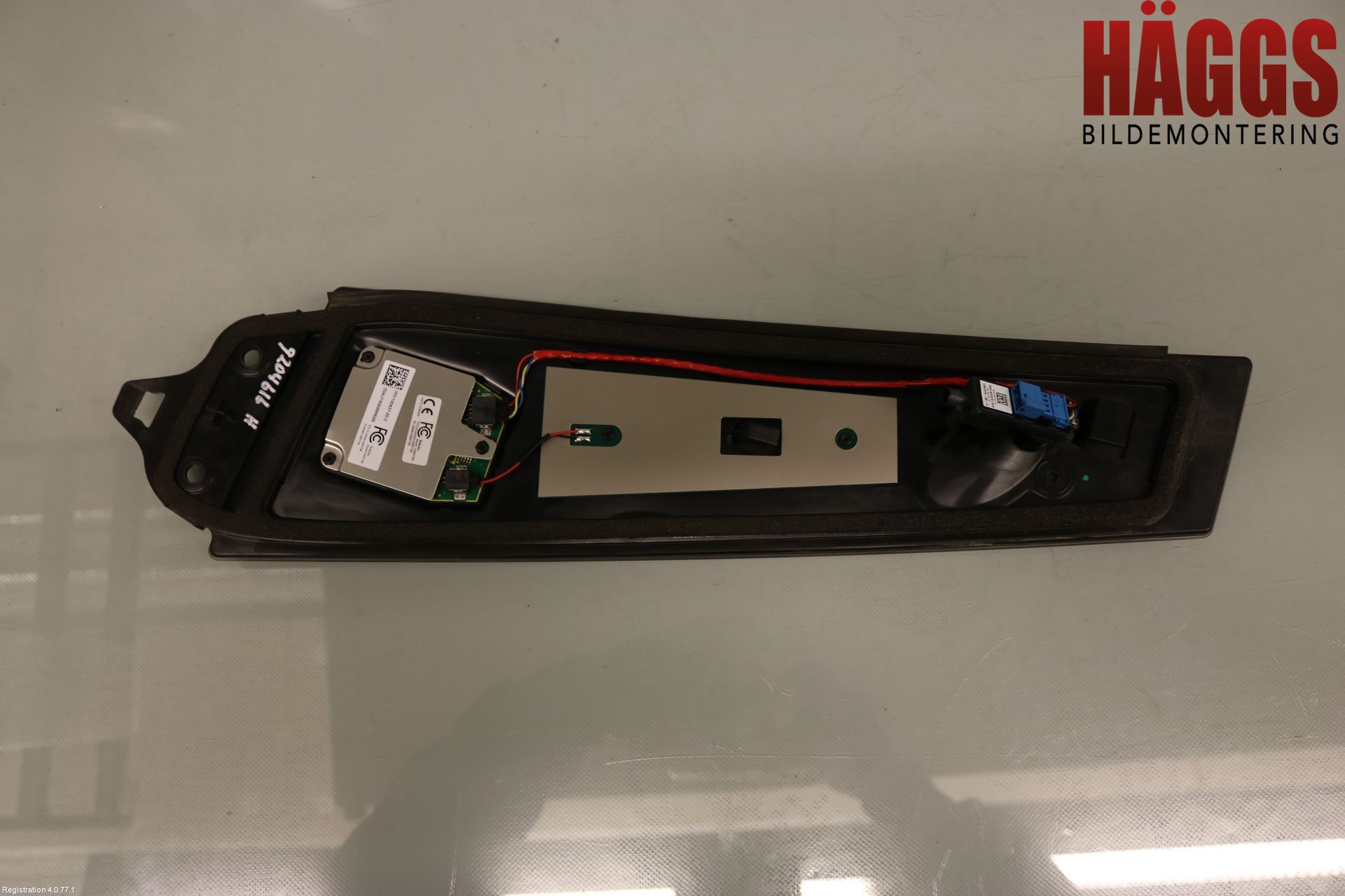 Tesla MODEL 3 17- List Hö