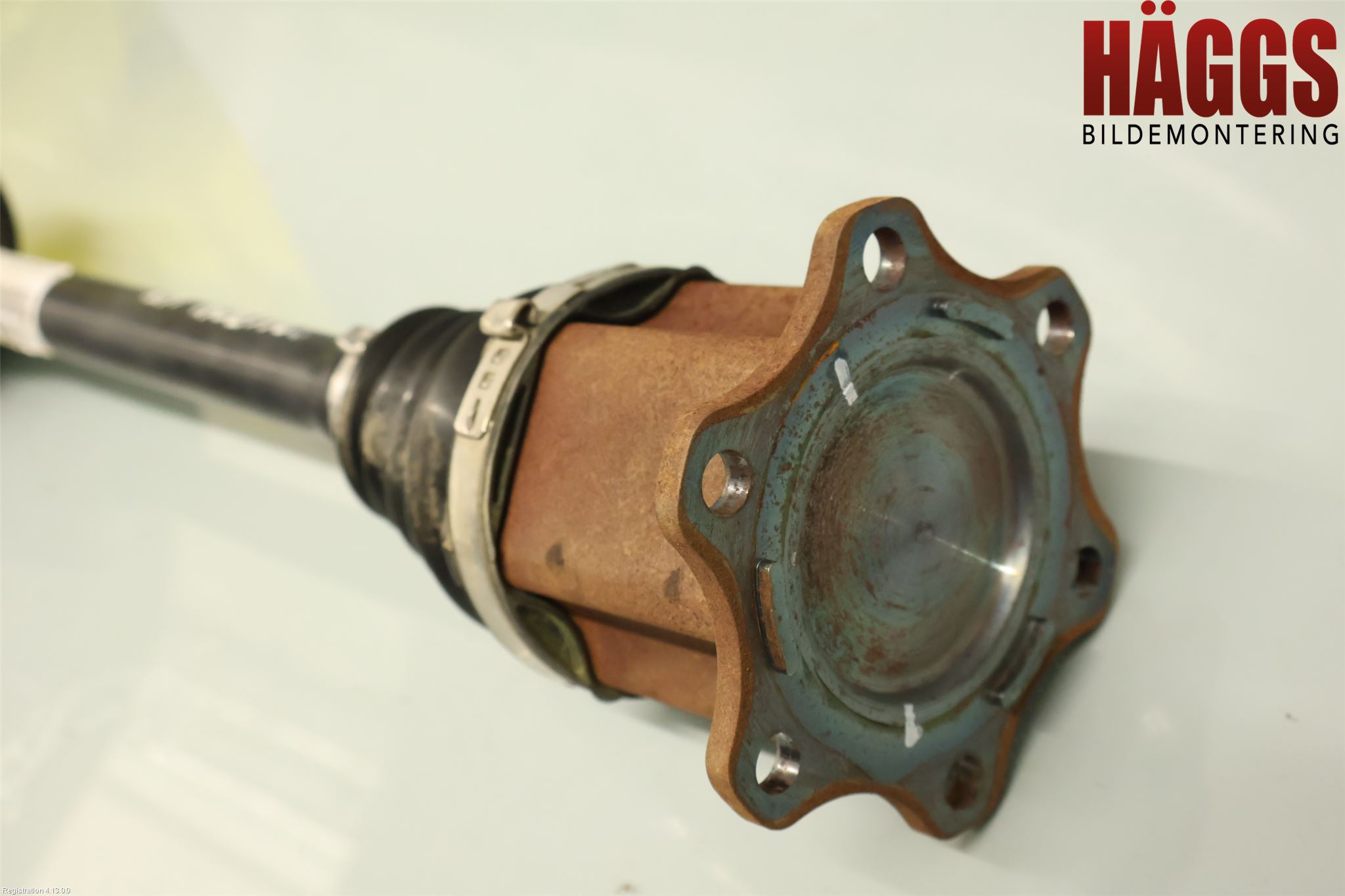 Volkswagen VW GOLF / E-GOLF VIII 20- Drivaxel Fram Höger