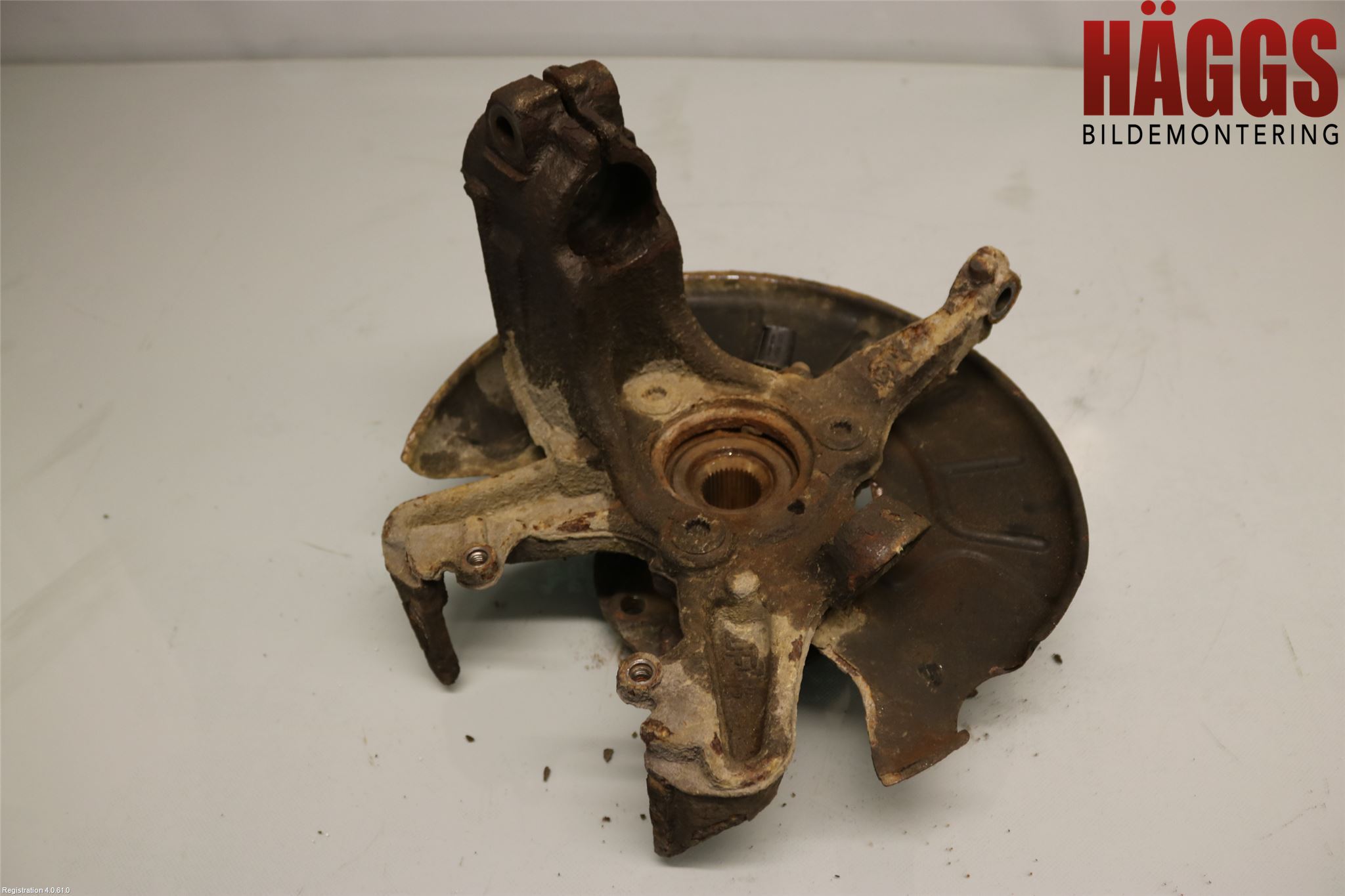 Volkswagen VW CADDY 11-15 Styrspindel Lagerhus Hö