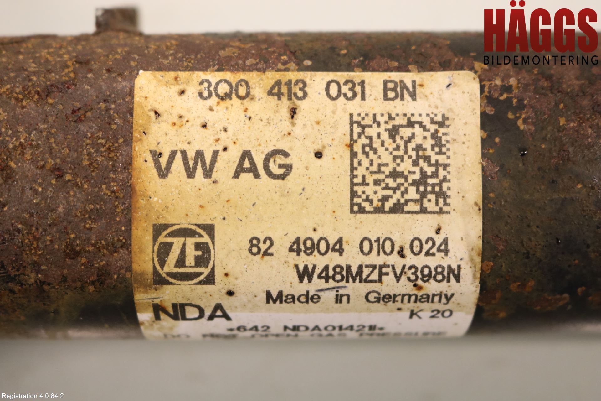 Volkswagen VW PASSAT 15-19 Fjäderben Fram Vänster