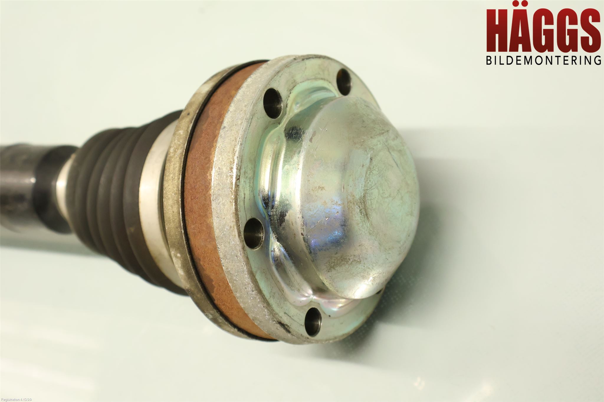 Volkswagen VW PASSAT 15-19 Drivaxel Fram Höger