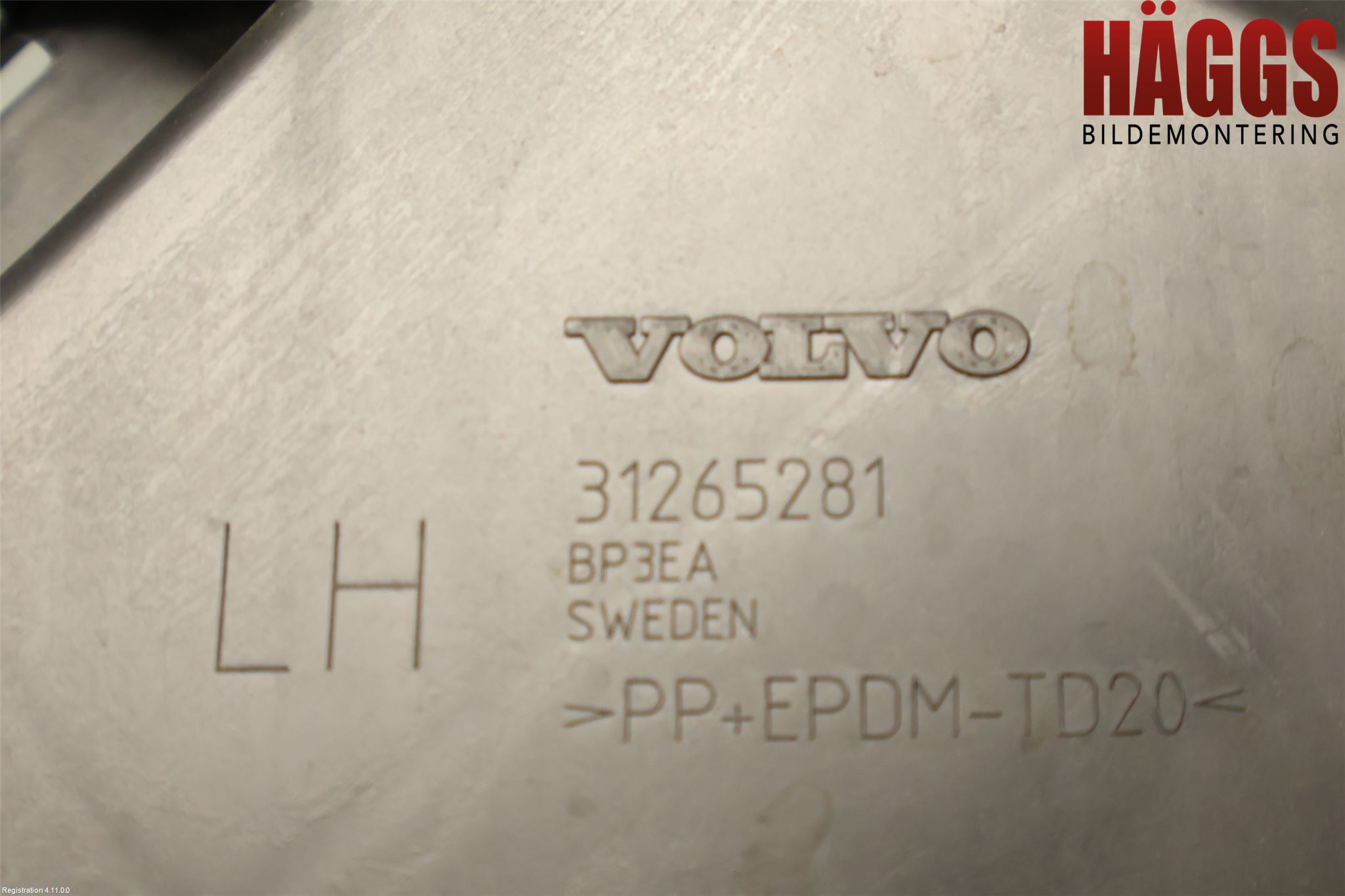 Volvo V60 14-18 Stötfångarfäste Bak Vä