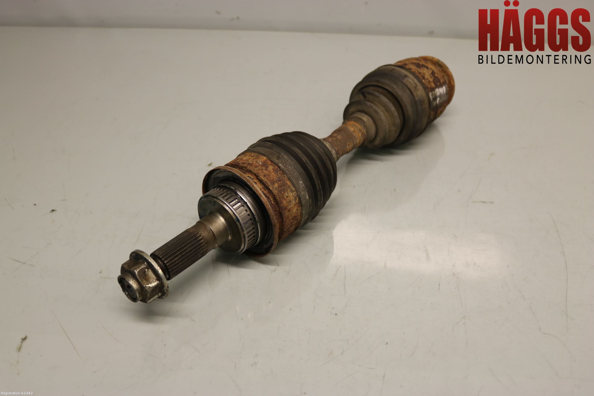 Mazda BT-50 Drivaxel Fram Vänster