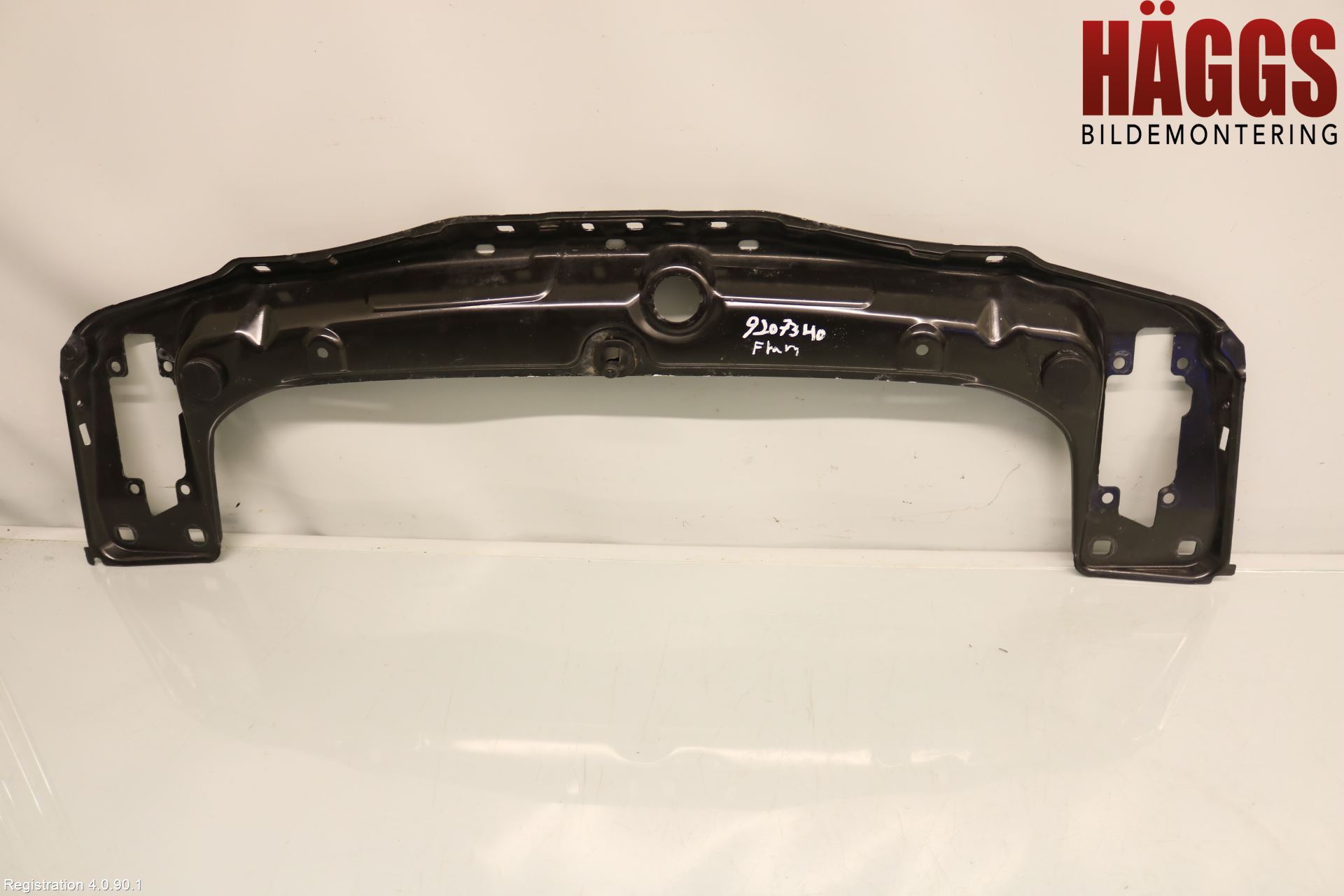 BMW 1 F20/F21 11-19 Front Huvlåsplåt-Balk